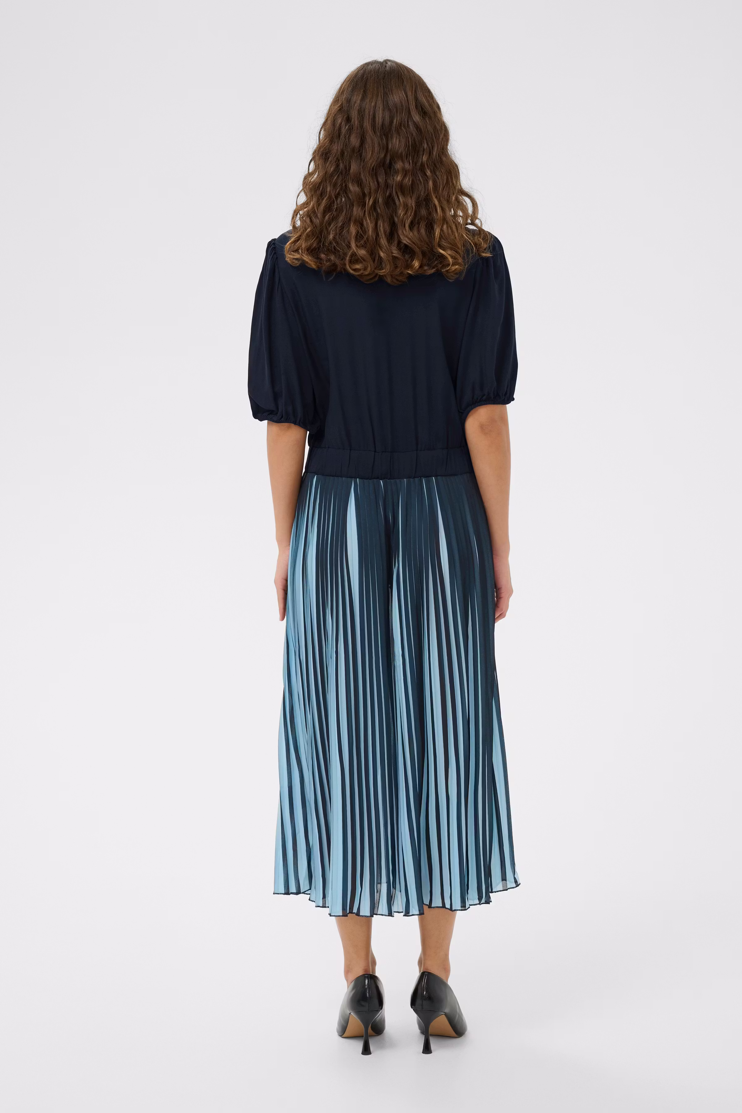 CUcarly Dress with pleats LOOKBOOK BACK 50110993-194011