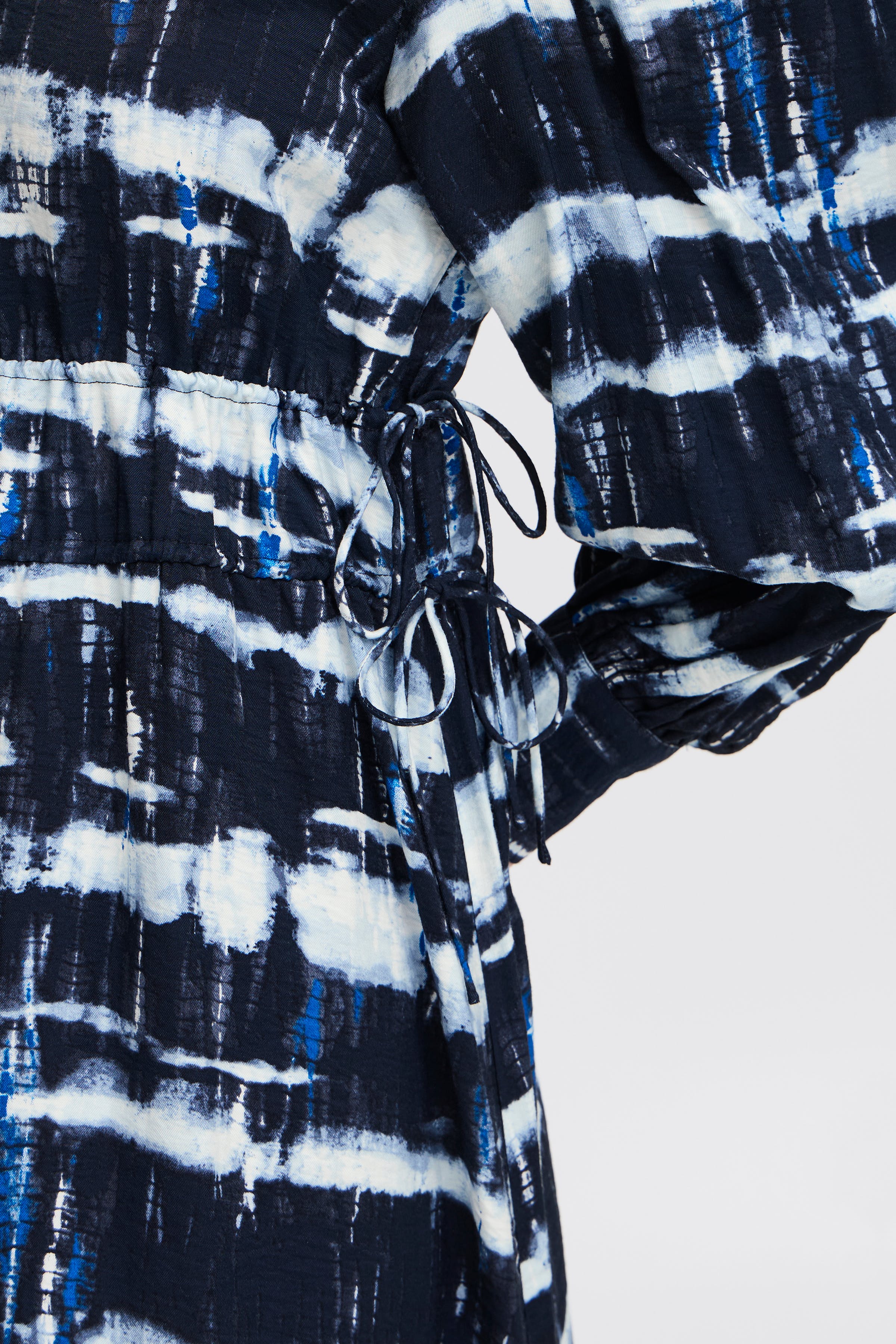 IHVARIEL Jurk LOOKBOOK DETAIL 20122414-204003