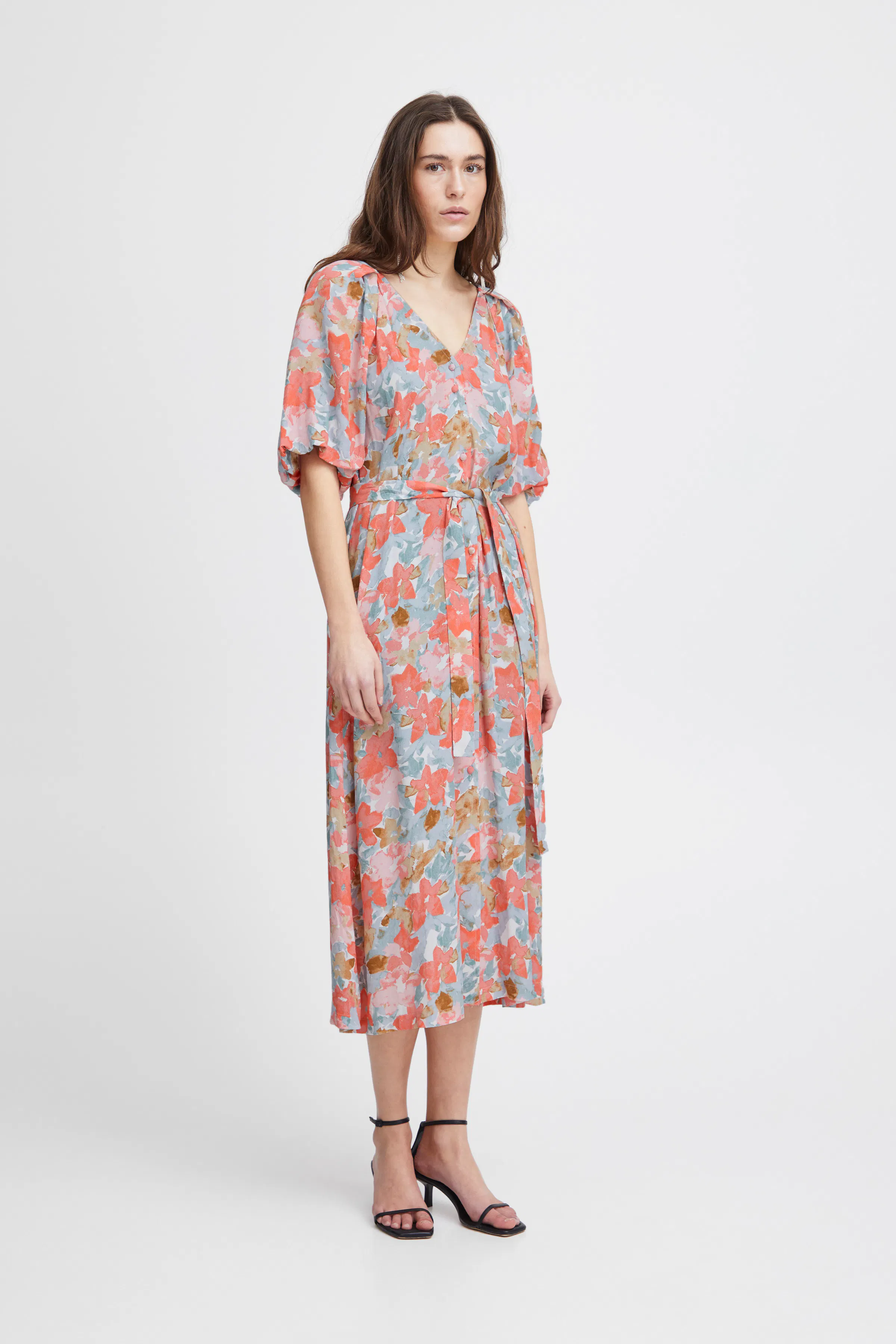 IHSANURA Kjole LOOKBOOK FRONT 20121262-203102