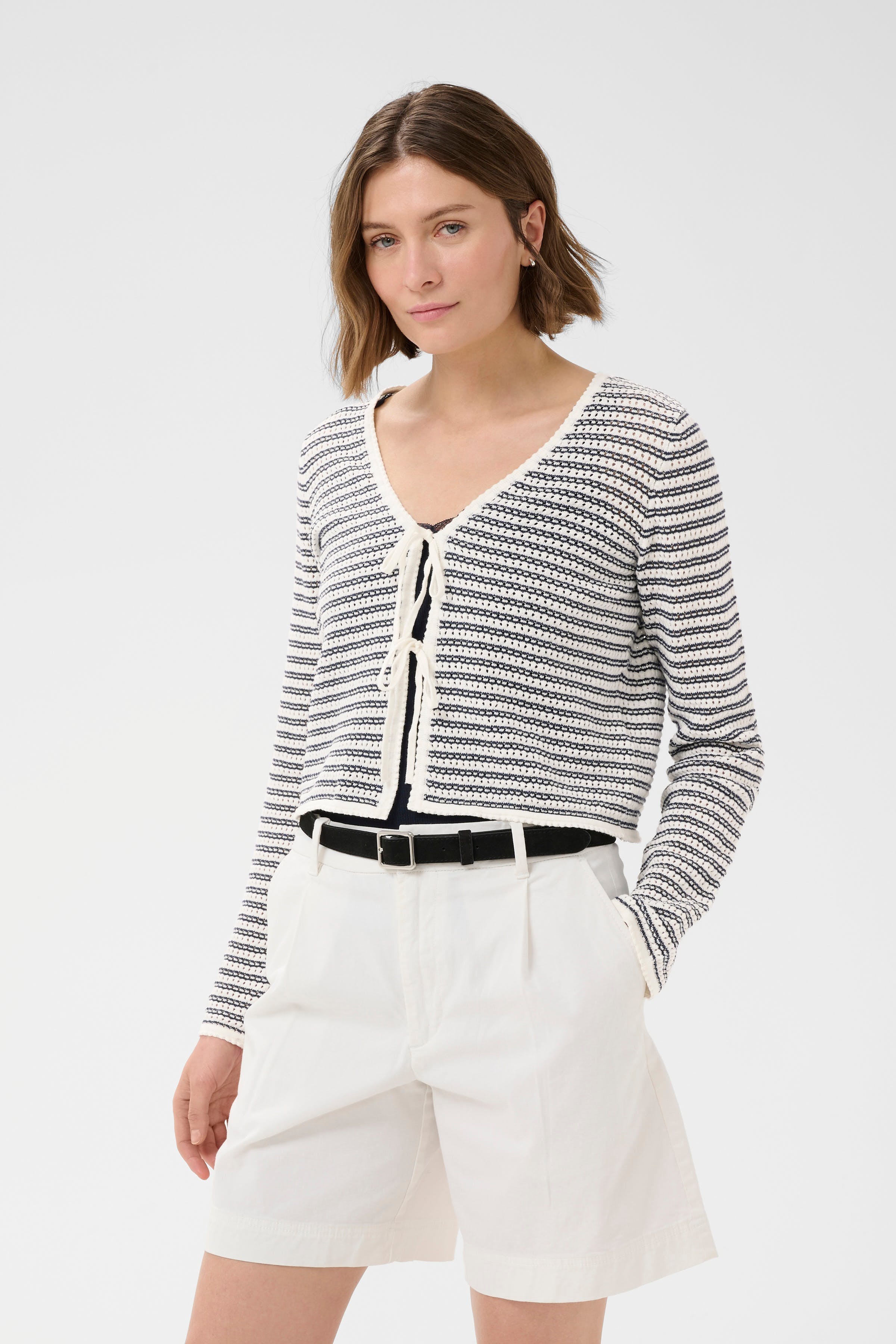 RosefinaPW Cardigan LOOKBOOK FRONT 30310648-305435