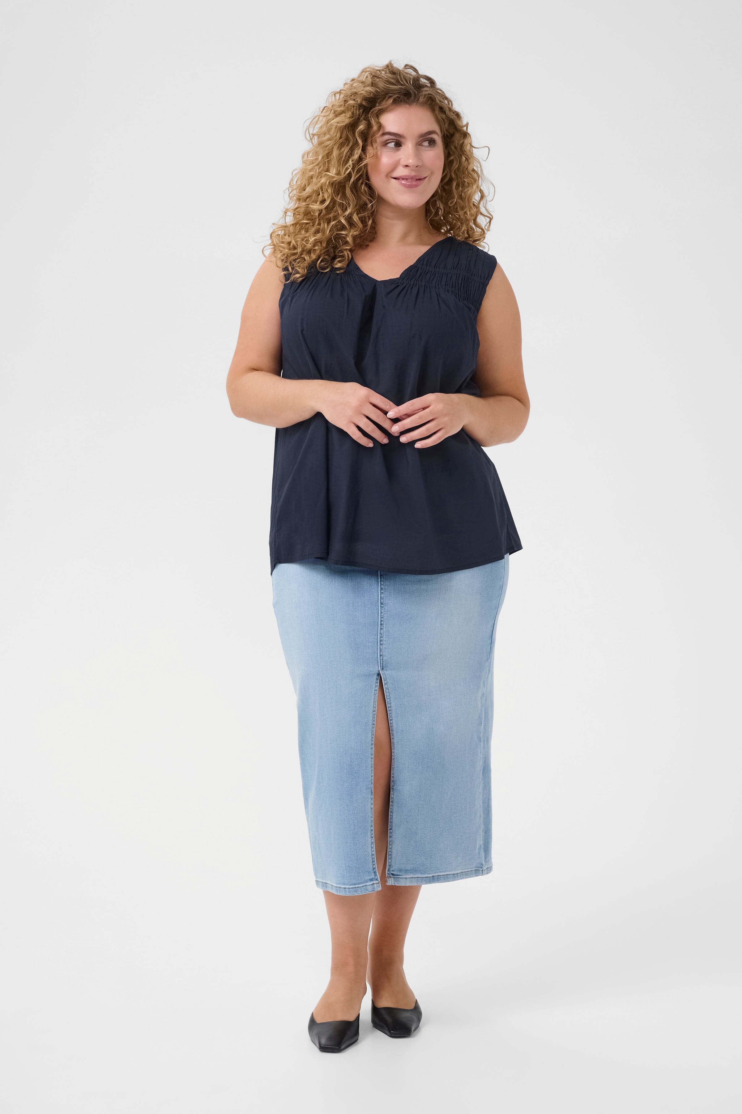 KCthia Blouse LOOKBOOK FRONT 10583213-194020