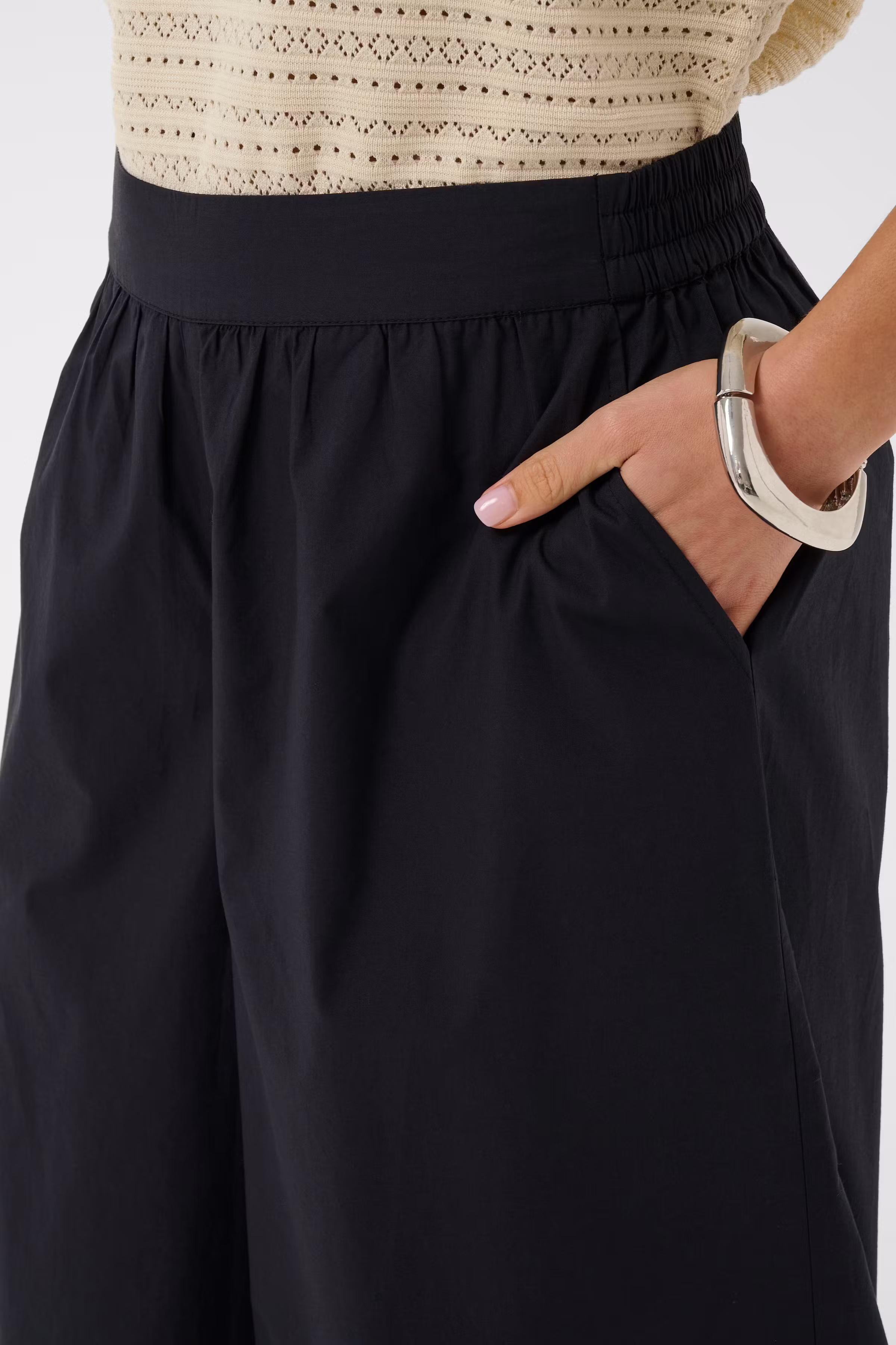 CUjila Byxor LOOKBOOK DETAIL 50112774-500012