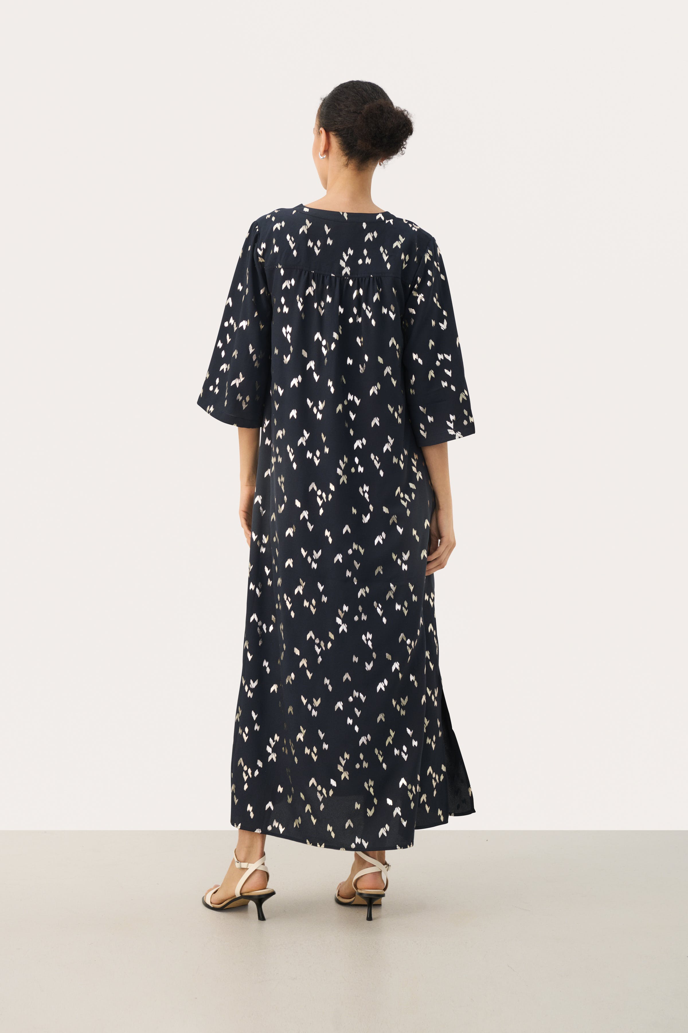 BeritPW Kleid LOOKBOOK BACK 30309906-304027