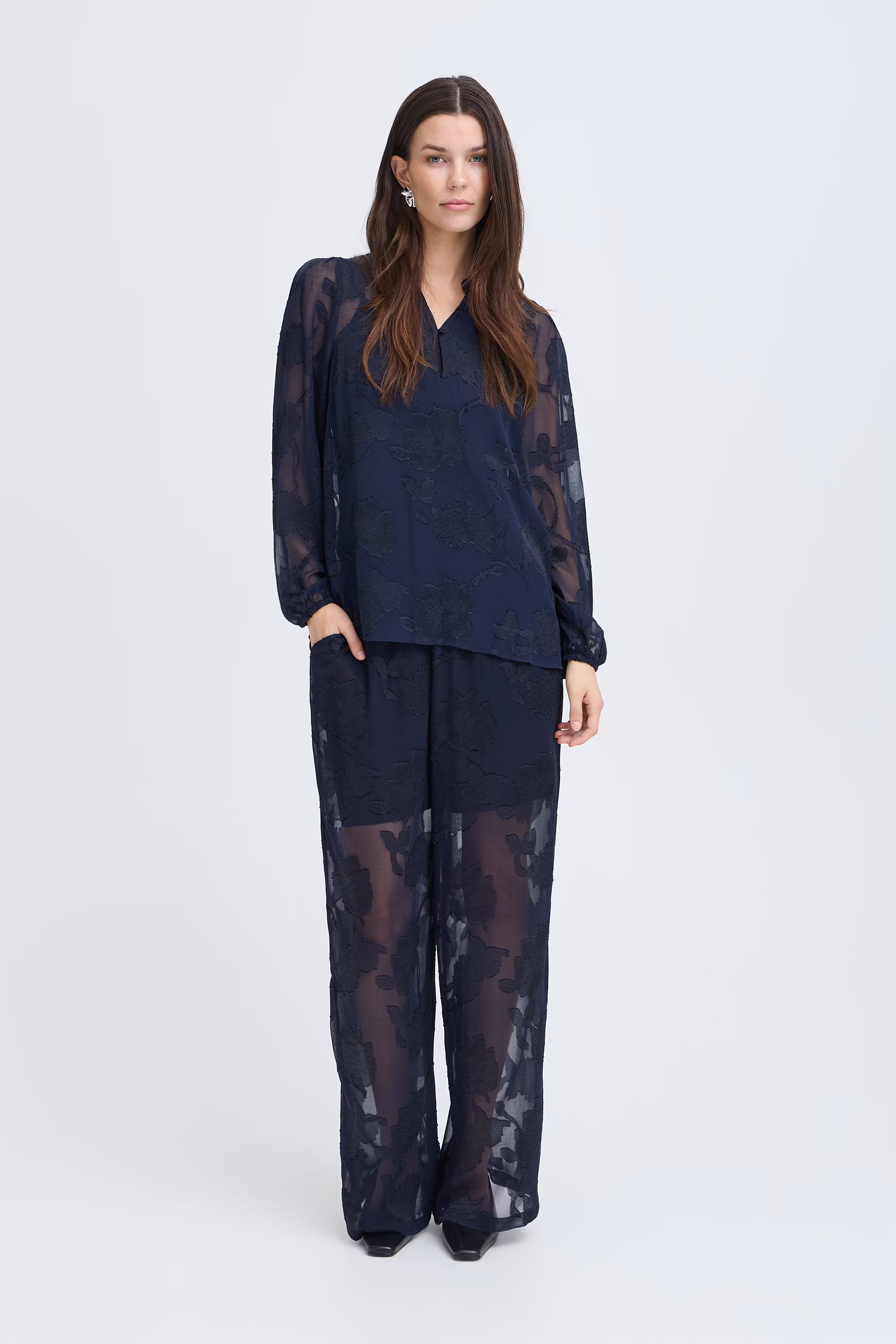 FRLYLA Bluse LOOKBOOK FRONT 20618649-194011