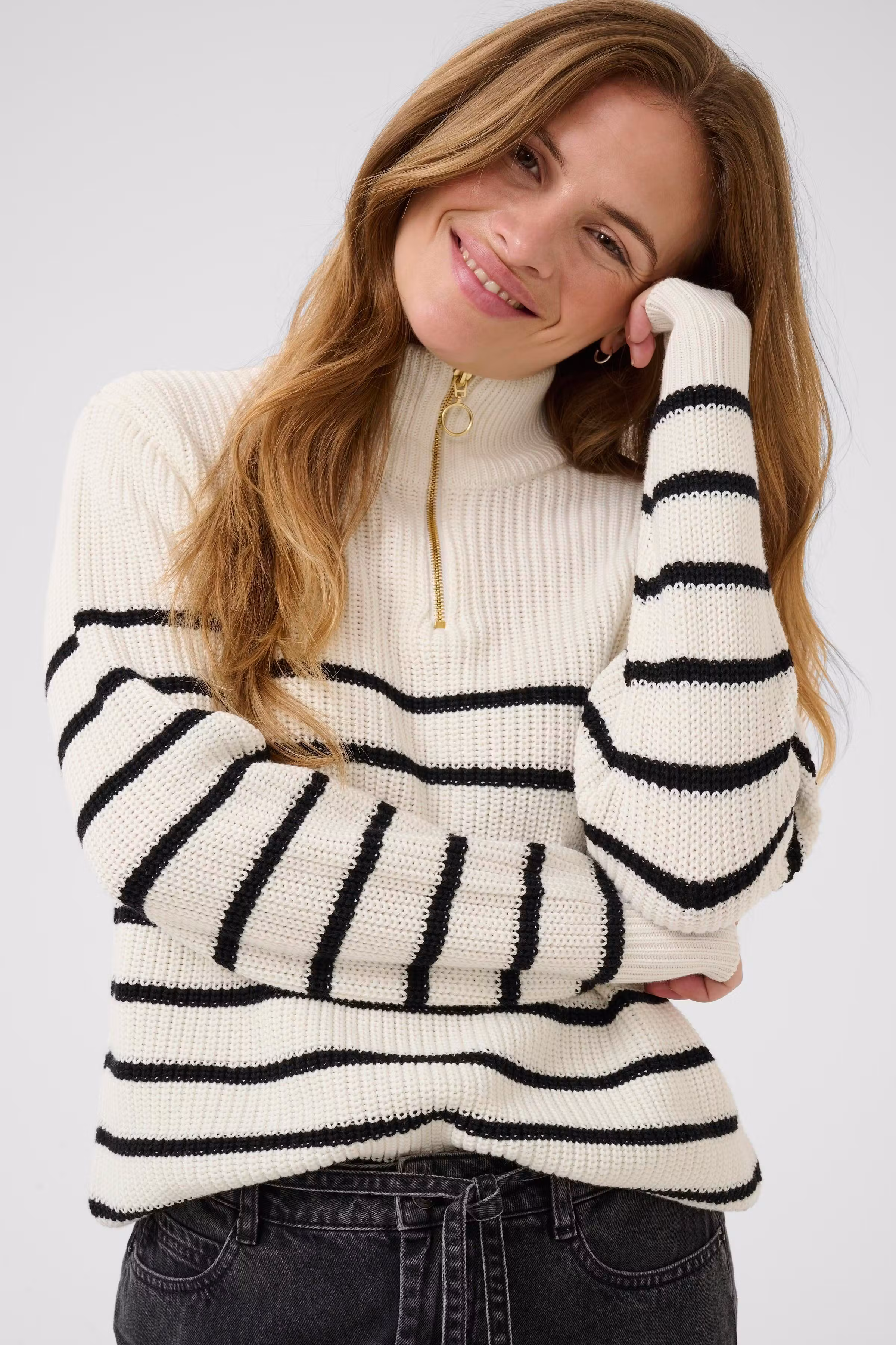 KAlioa Pullover LOOKBOOK DETAIL 10506116-101820