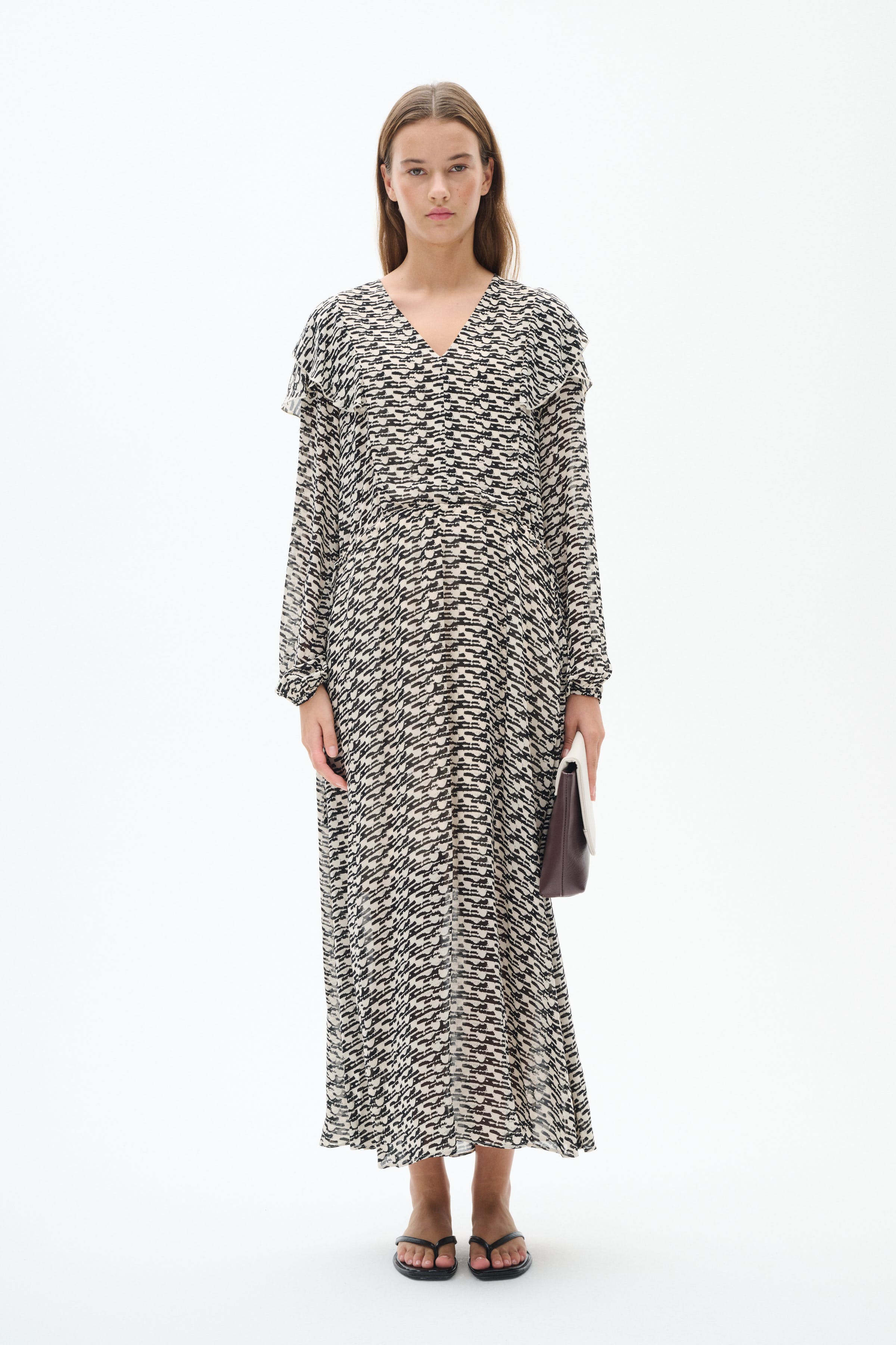 CessieIW Jurk LOOKBOOK FRONT 30110249-303575