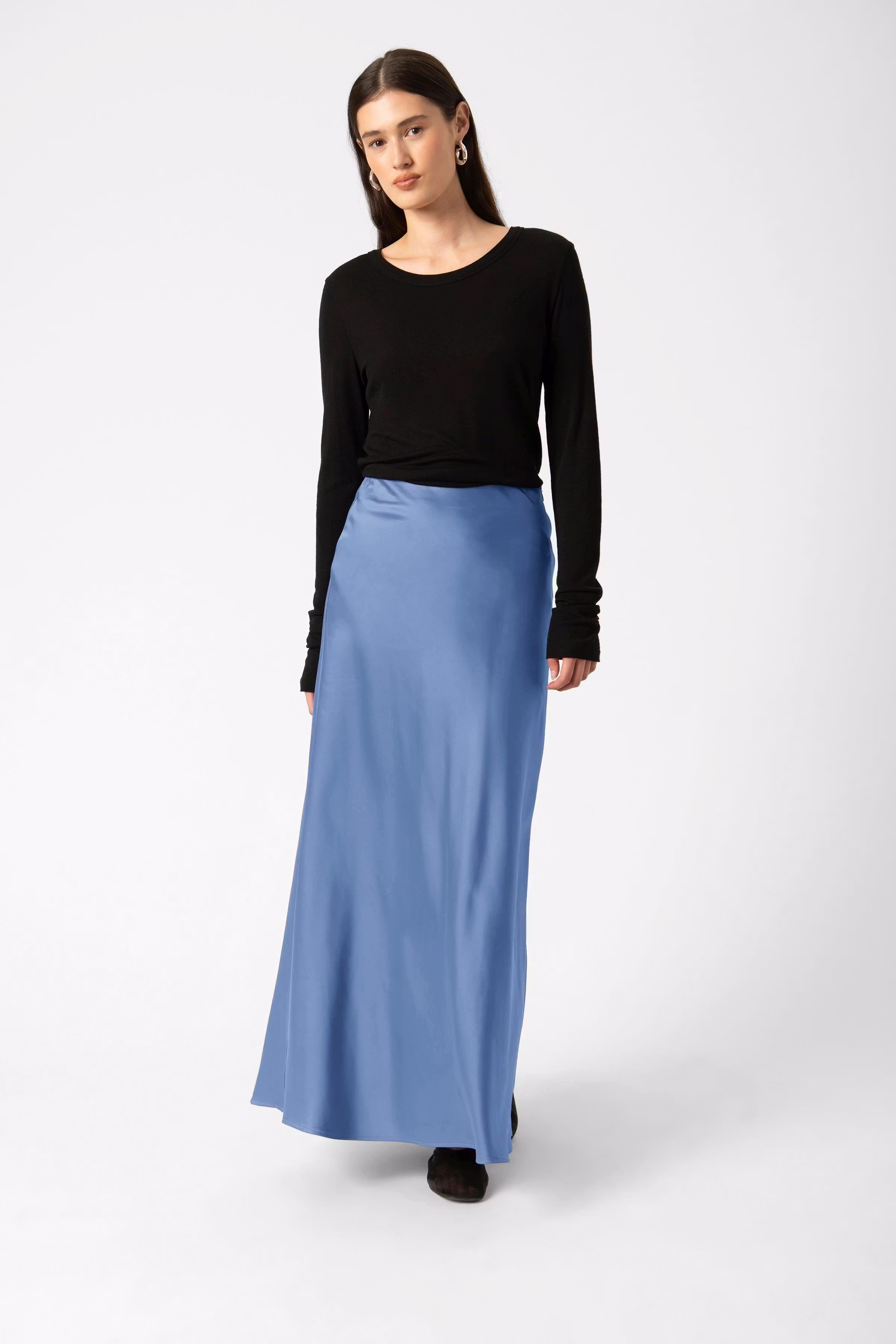 SLAnna Skirt LOOKBOOK FRONT 30407520-183921