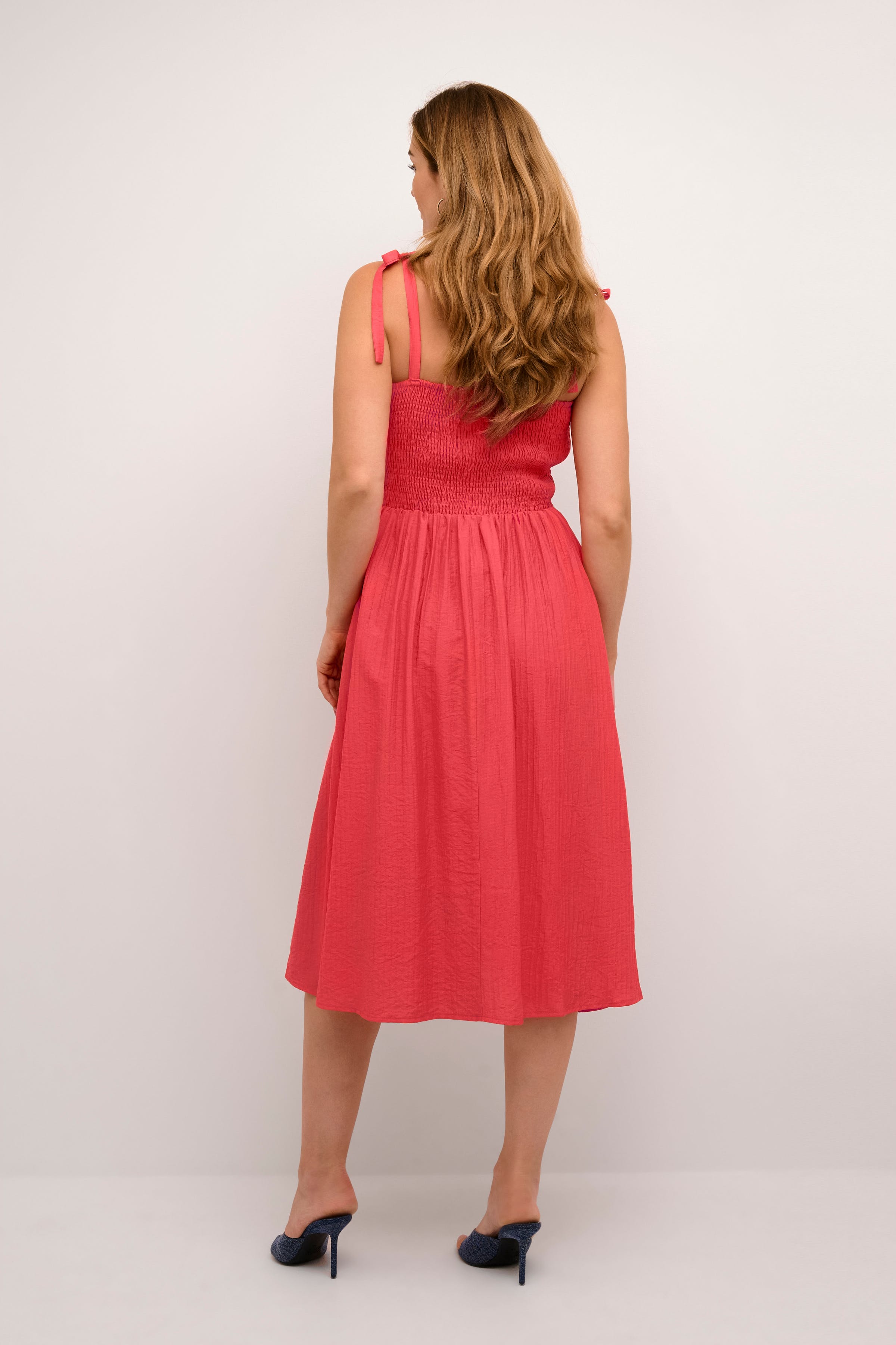 CRLori Kleid LOOKBOOK BACK 10612694-171553