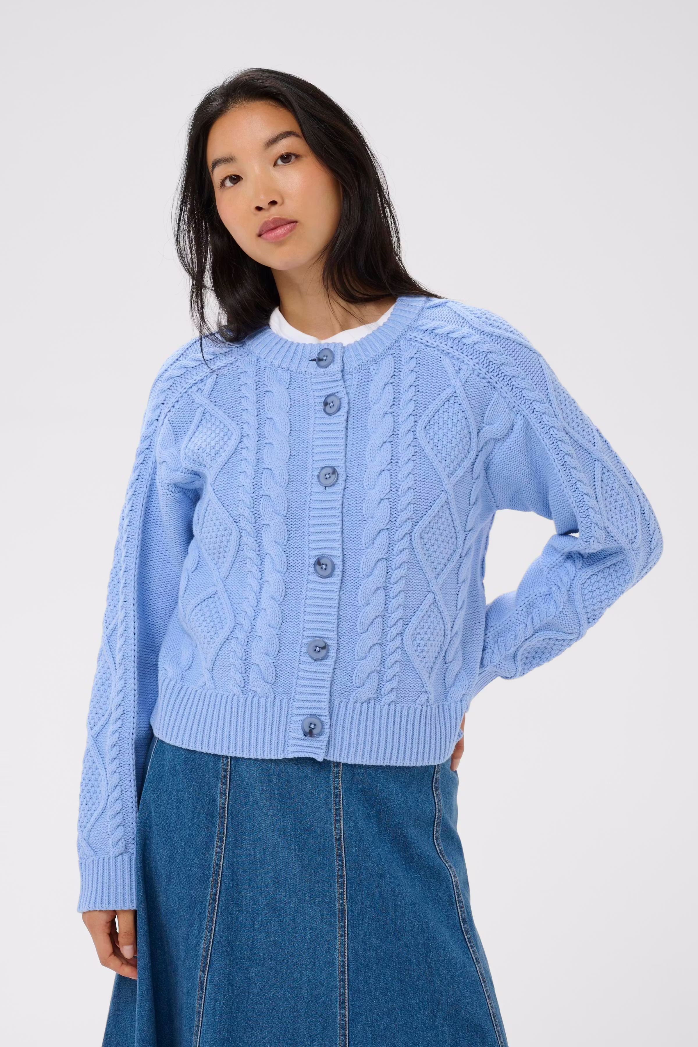 ZayraPW Cardigan LOOKBOOK FRONT 30310301-164030