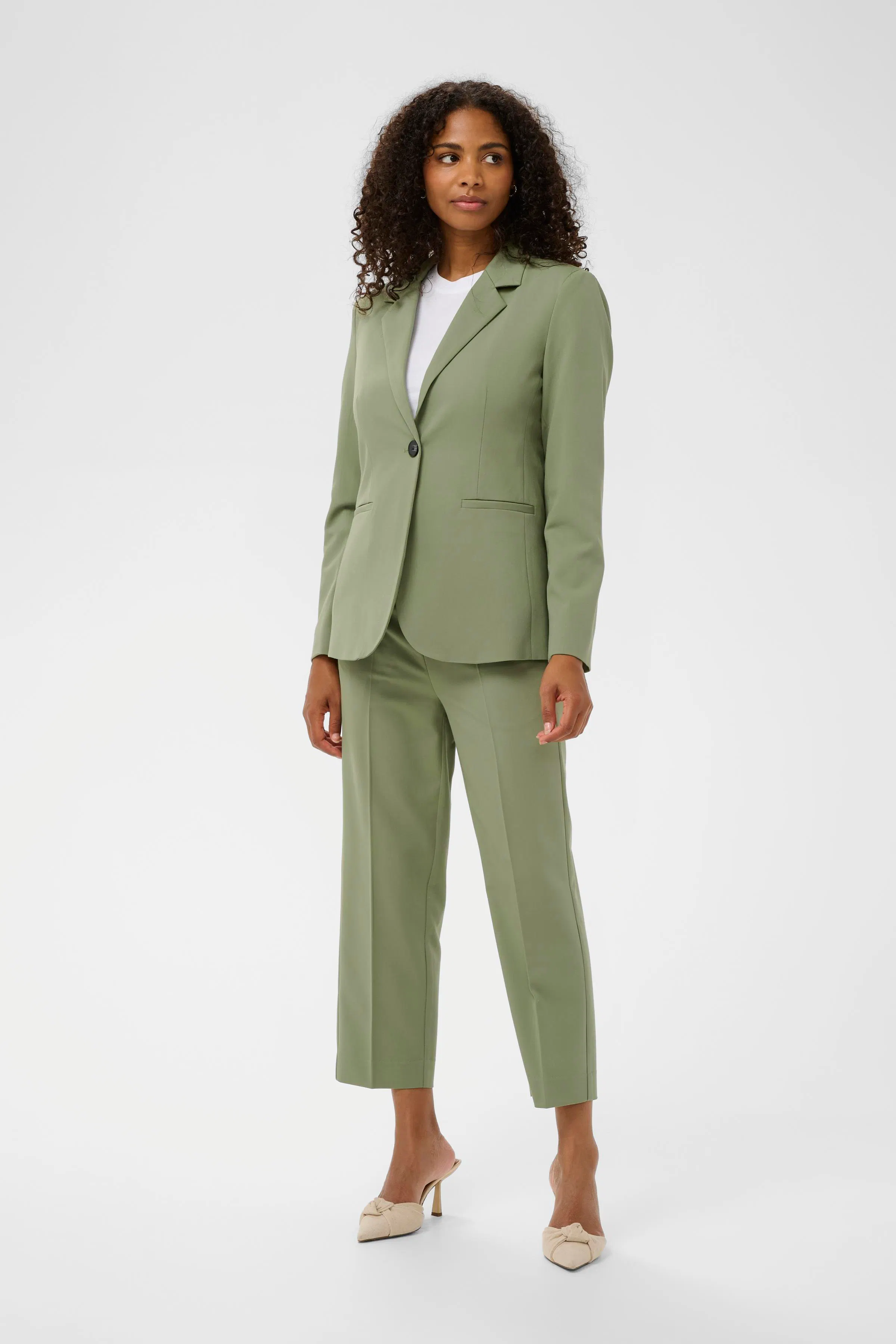 KAsakura Blazer LOOKBOOK FRONT 10506684-176212