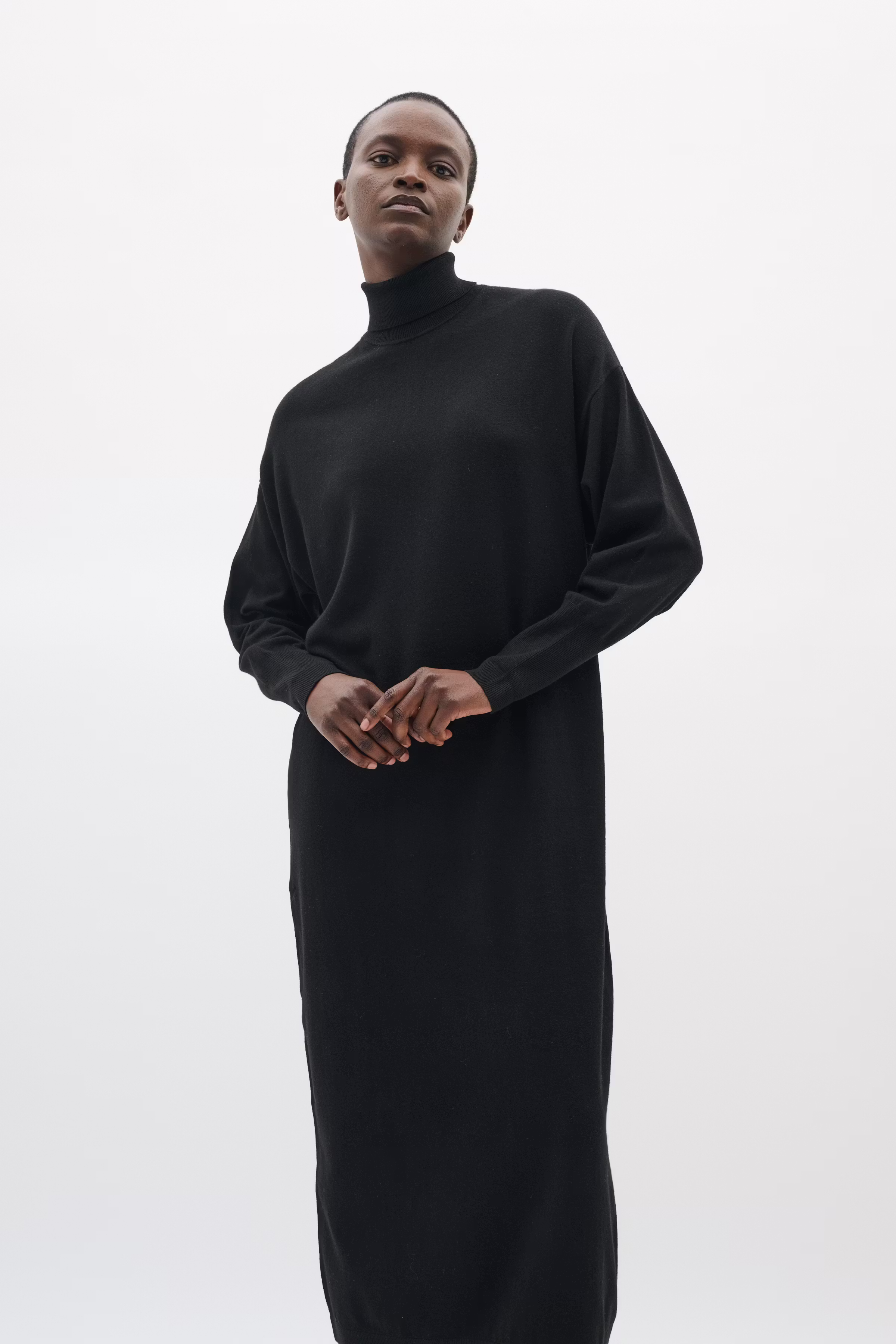 KellsieIW Dress LOOKBOOK FRONT 30109747-194008