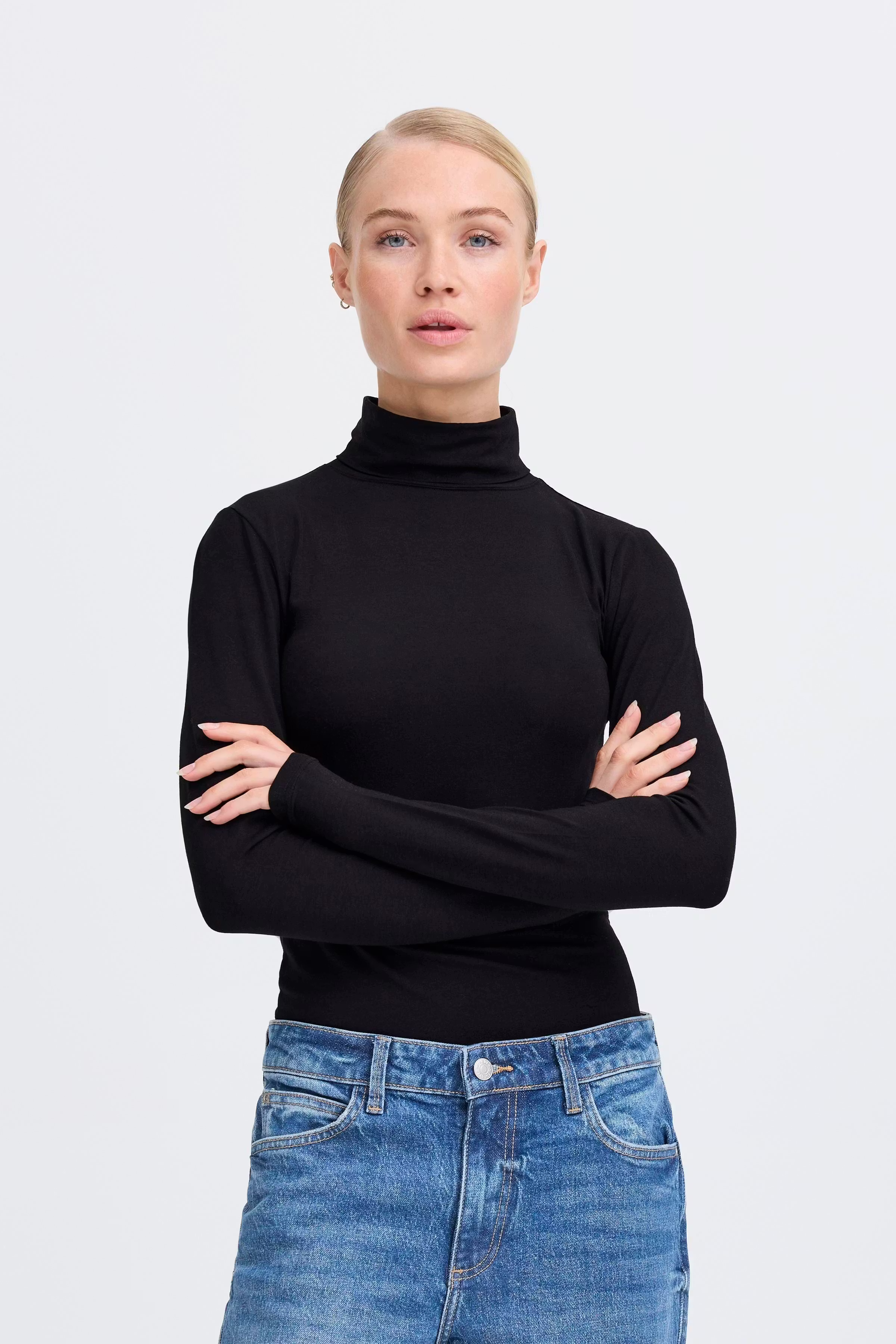 Turtleneck with long sleeves LOOKBOOK FRONT 20802565-80001