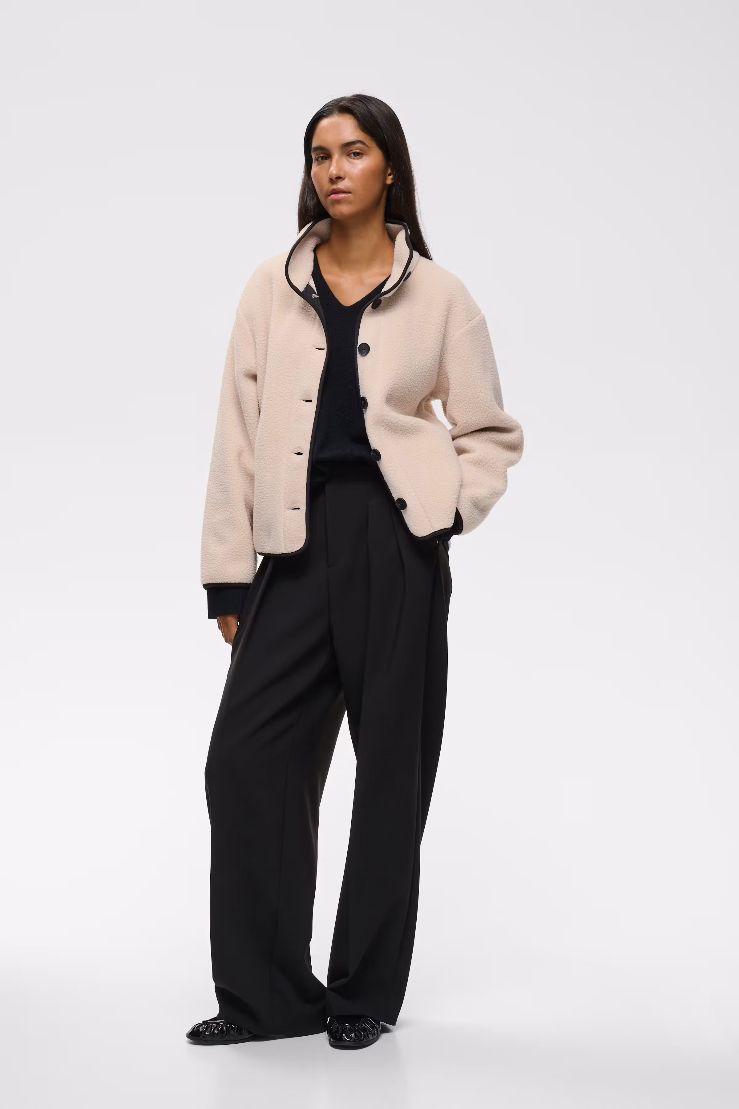ABBINAIW Teddyjacke LOOKBOOK FRONT 30112871-130403