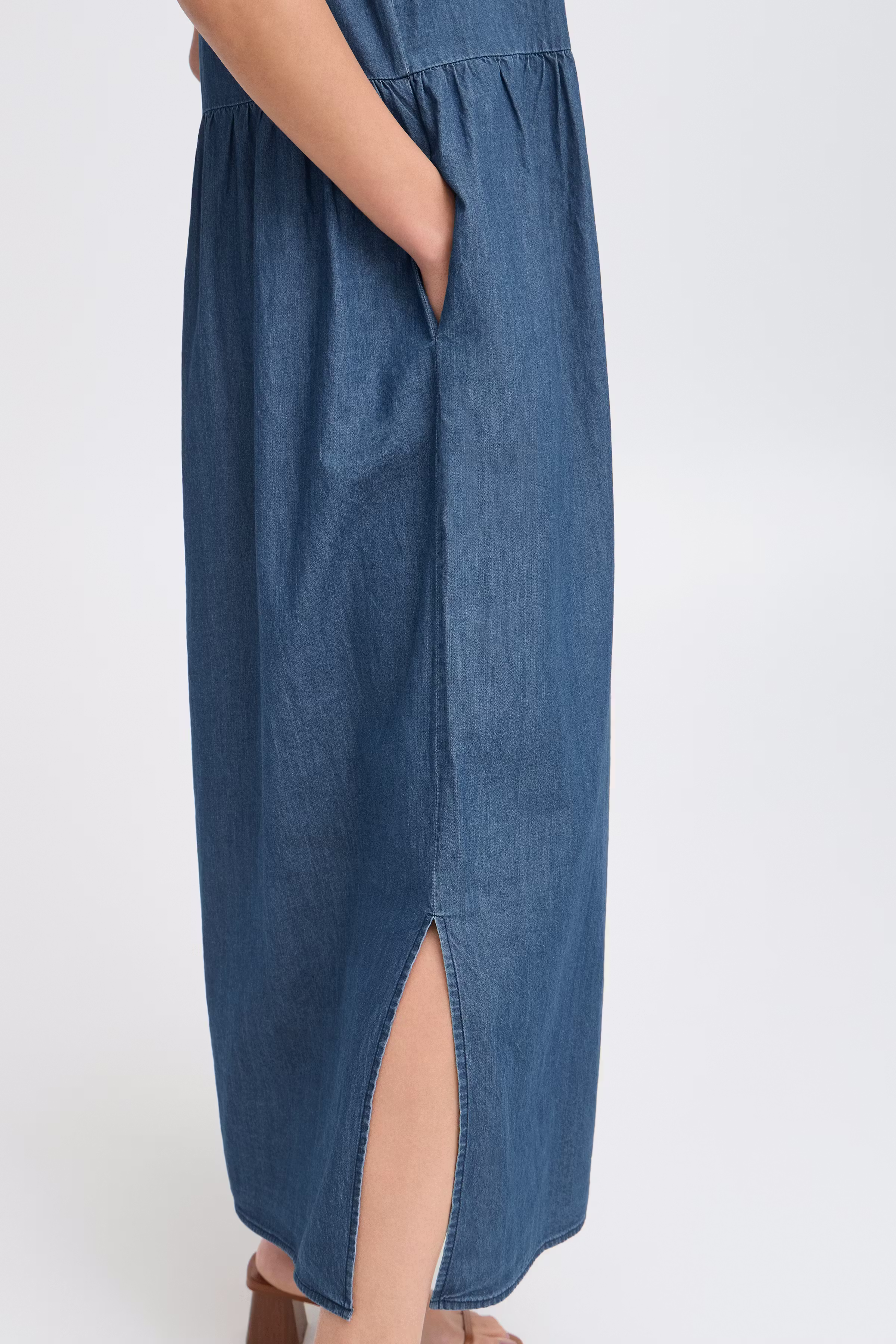 FRKINDRA Kjole LOOKBOOK DETAIL 20615746-200077