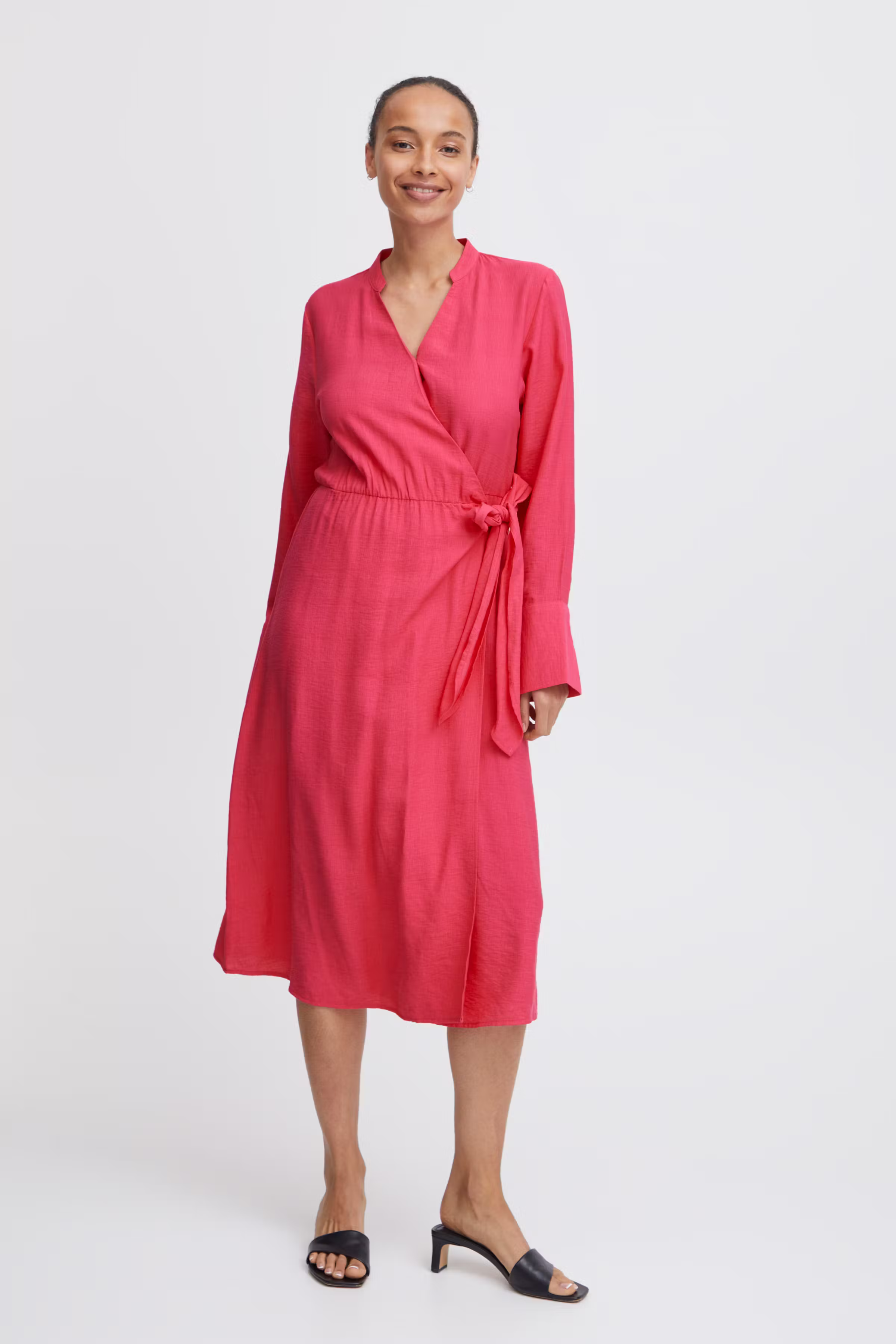 BYJANINA Kjole LOOKBOOK FRONT 20814580-182043