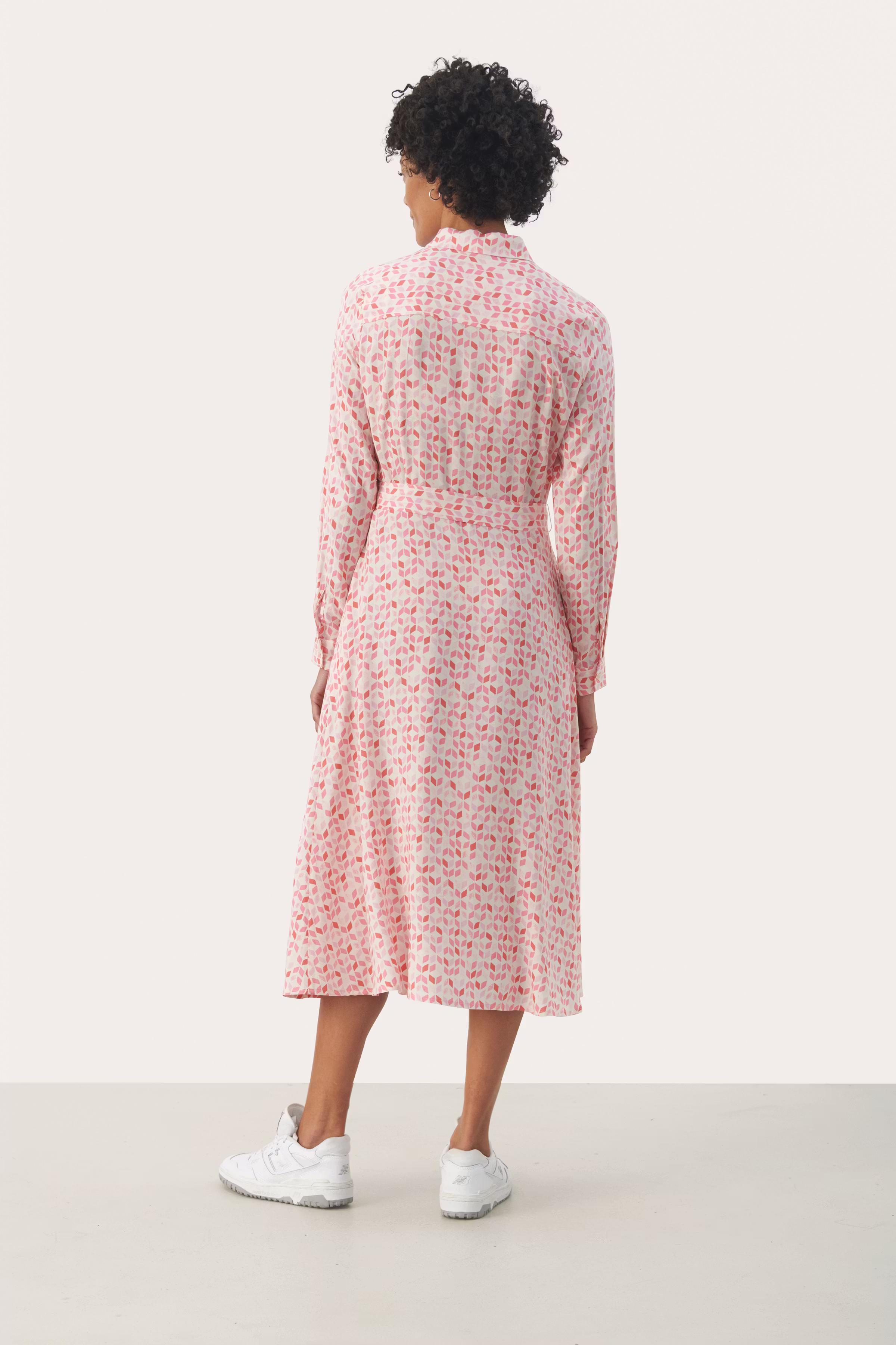 ShelbyPW Skjortekjole LOOKBOOK BACK 30308340-302903