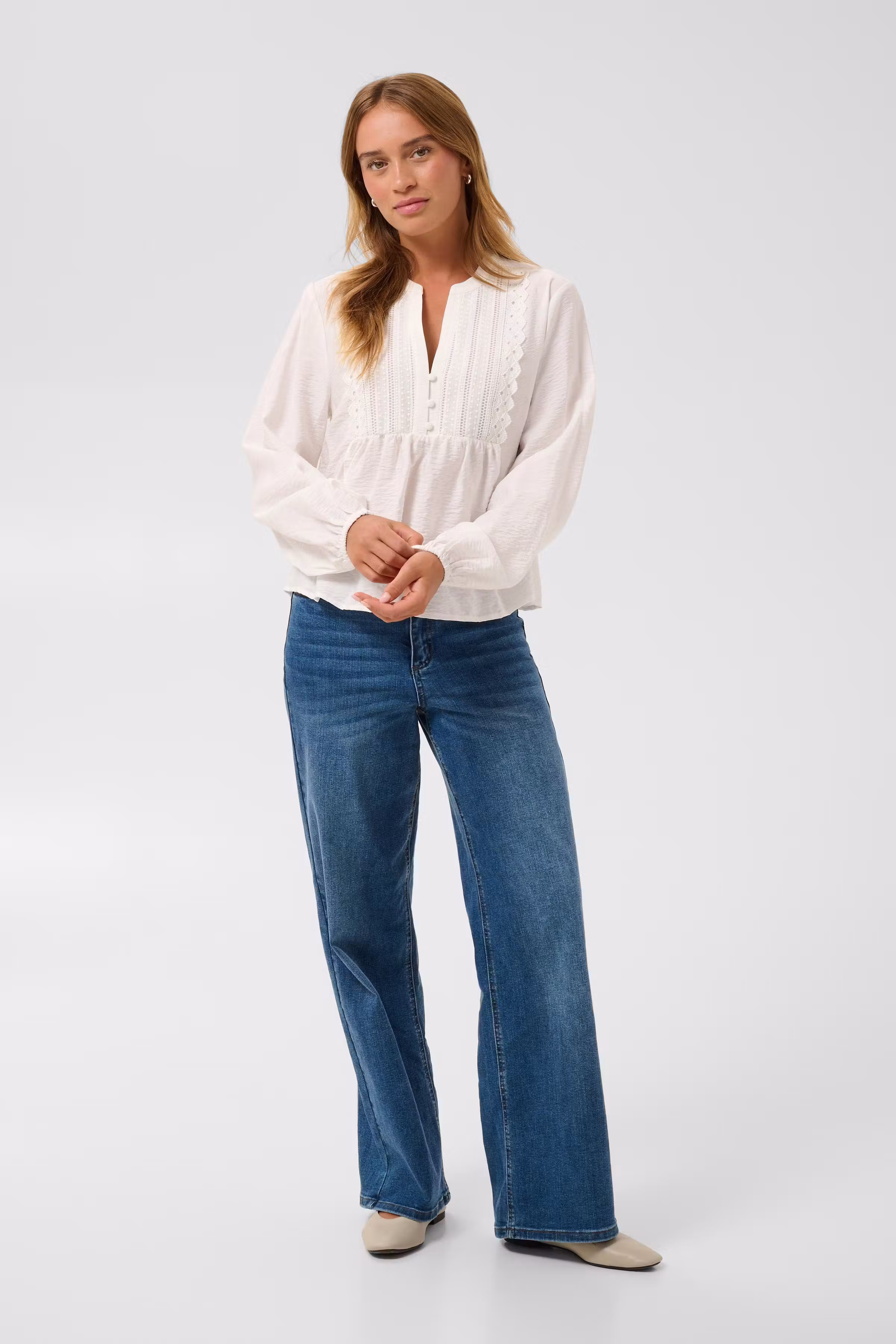 KAgalina Bluse LOOKBOOK FRONT 10512202-110602