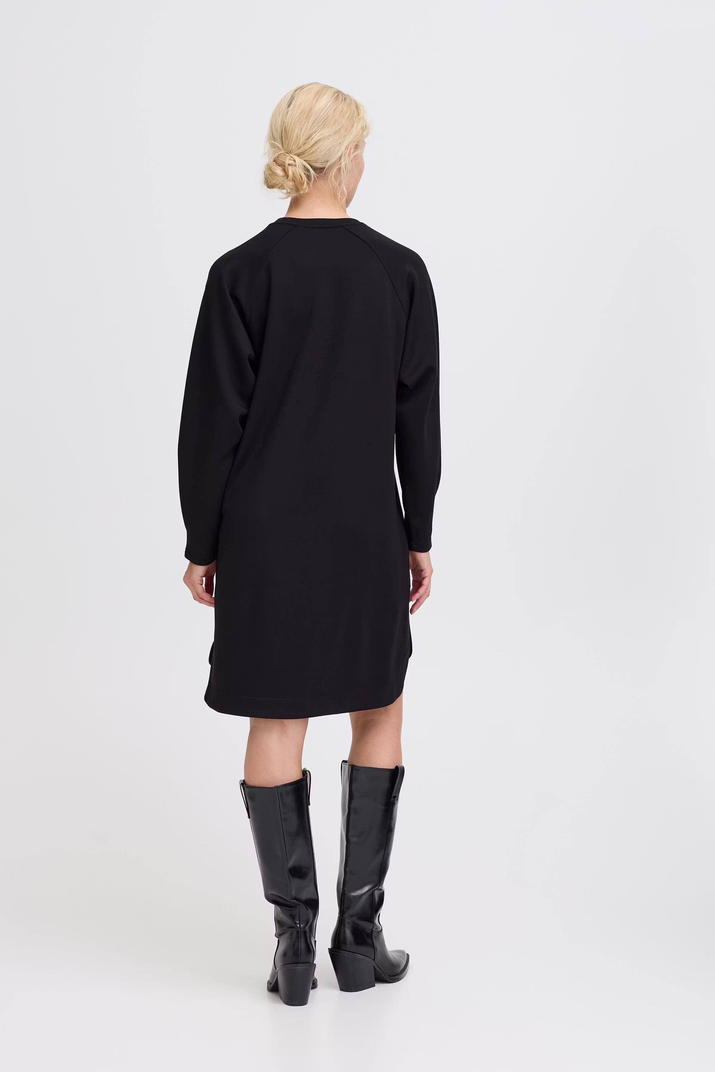 BYPUSTI Kjole LOOKBOOK BACK 20818050-194008