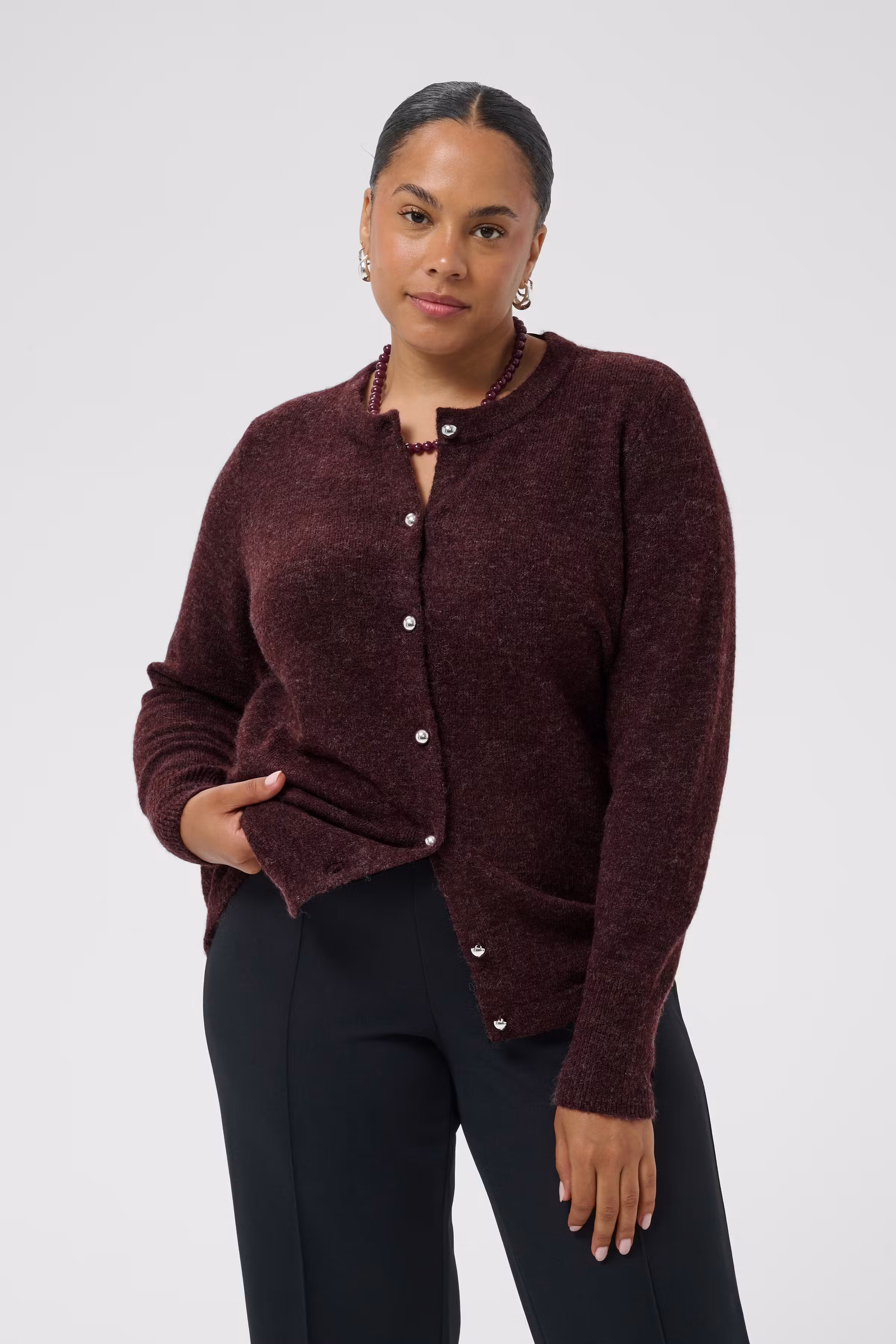 KCniela Cardigan LOOKBOOK FRONT 10583699-1916191