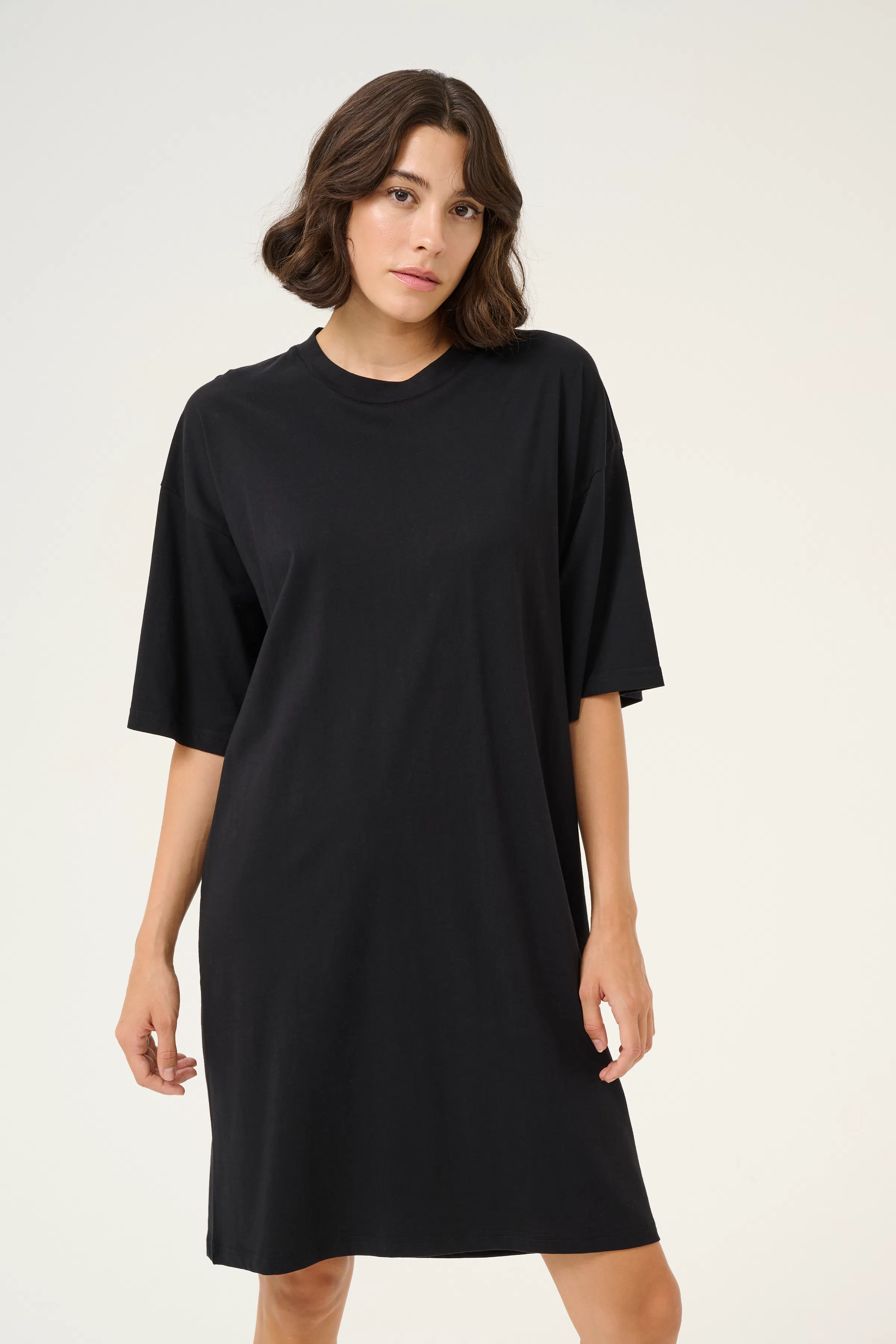 KAmaibritt Kjole LOOKBOOK FRONT 10509776-100121