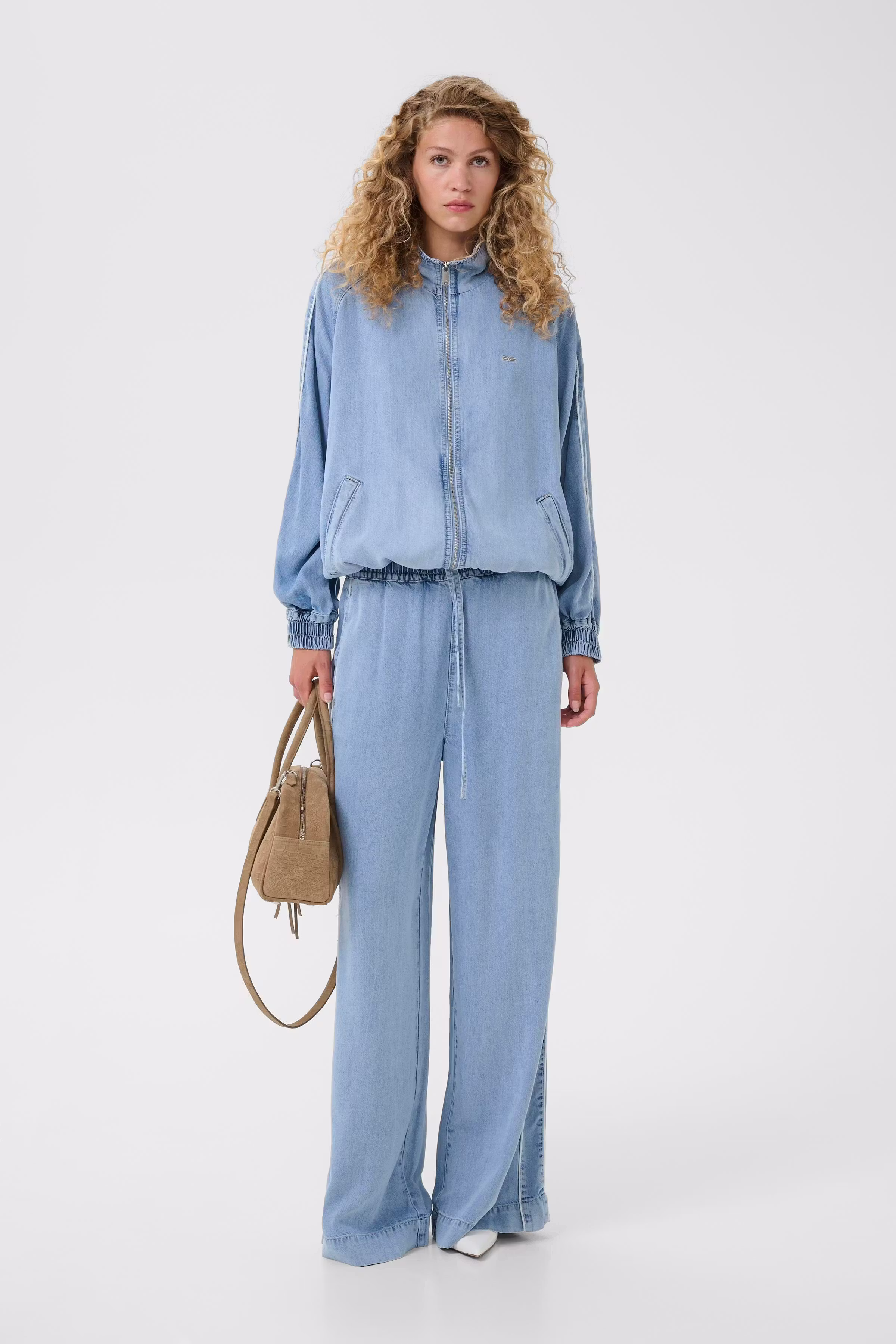 GZsea Track suit jacket LOOKBOOK FRONT 10911024-109183