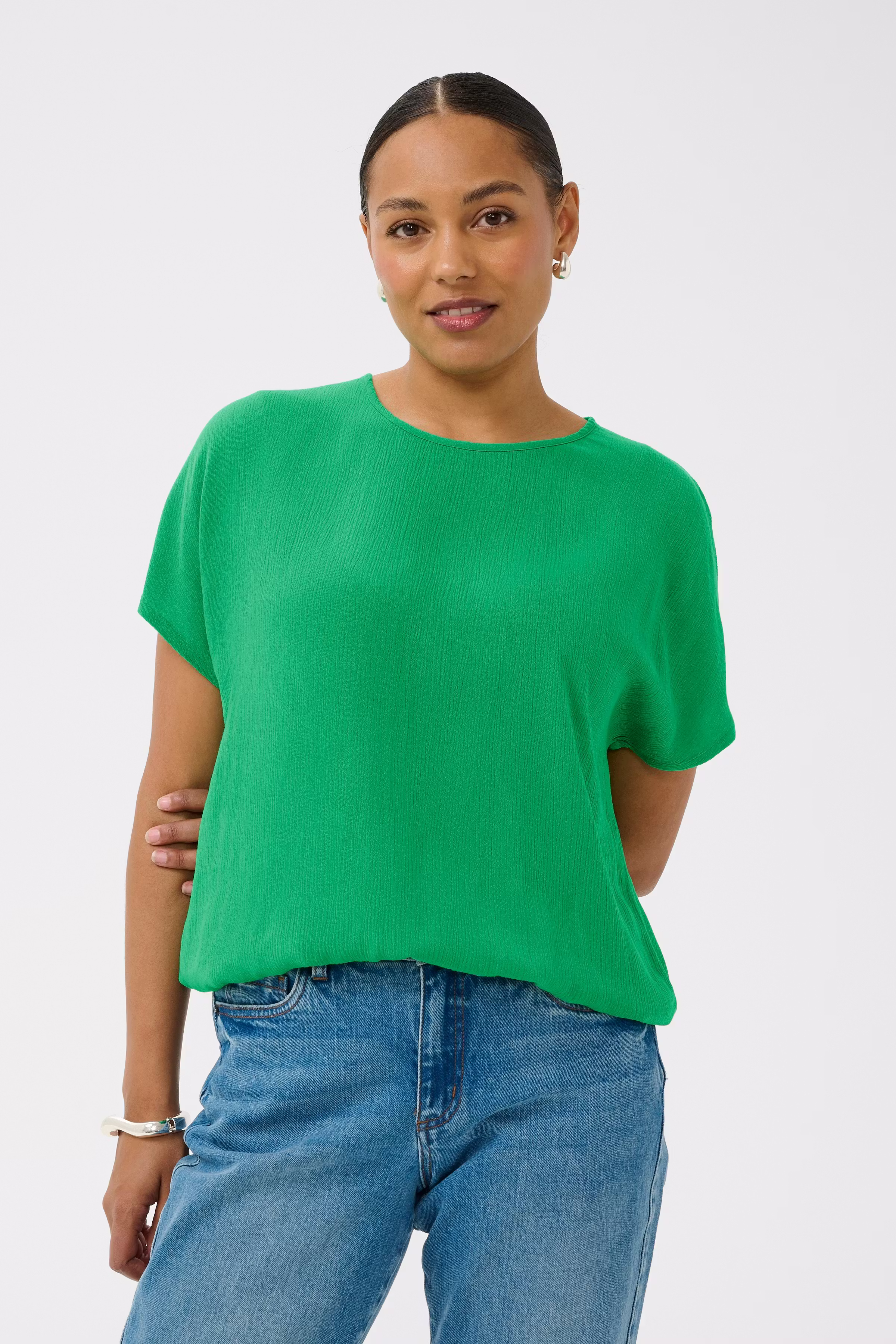 KAamber Blus LOOKBOOK FRONT 10500781-155534