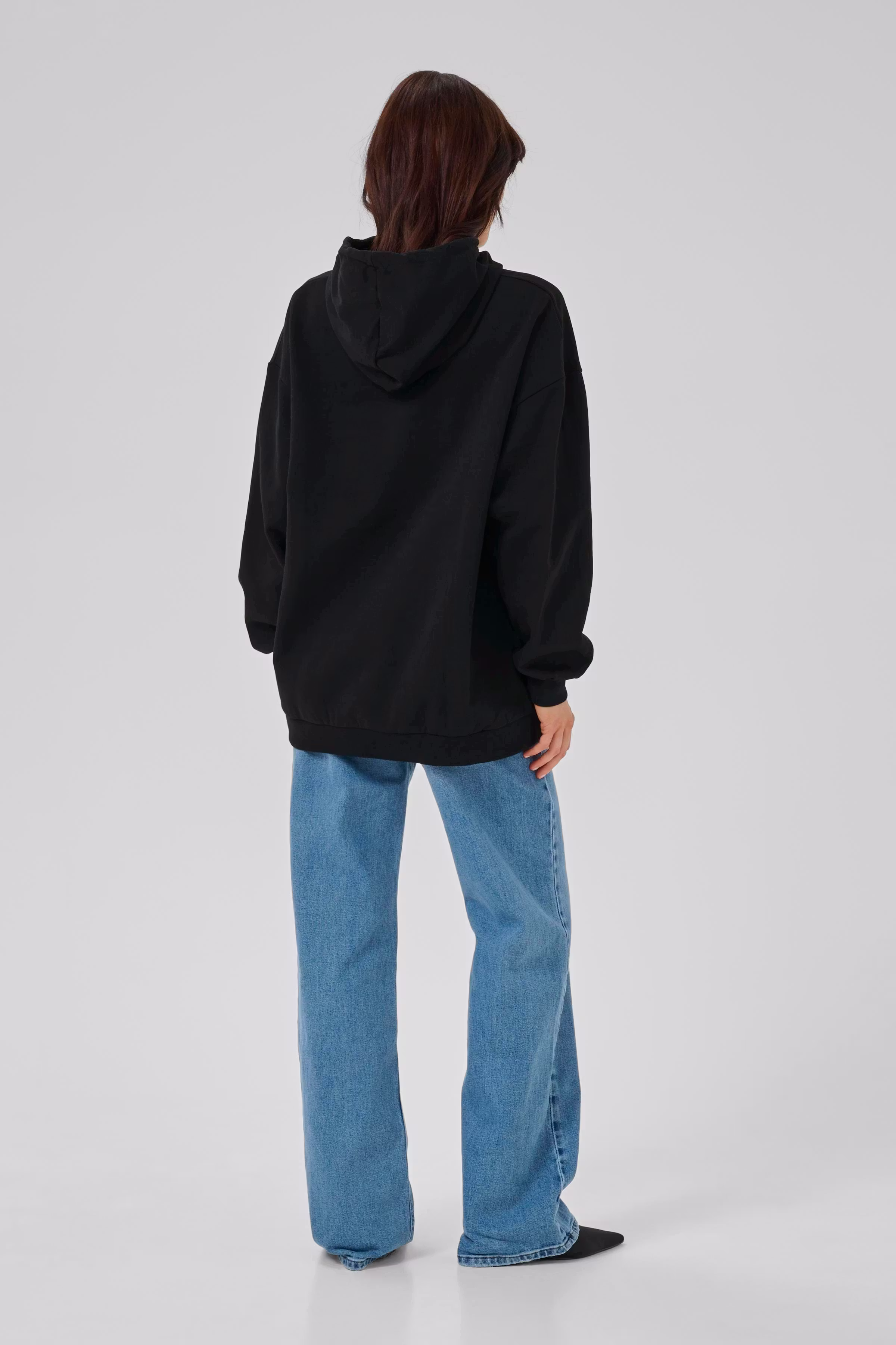 14 THE ENZO LOGO HOODIE LOOKBOOK BACK 10704896-100031