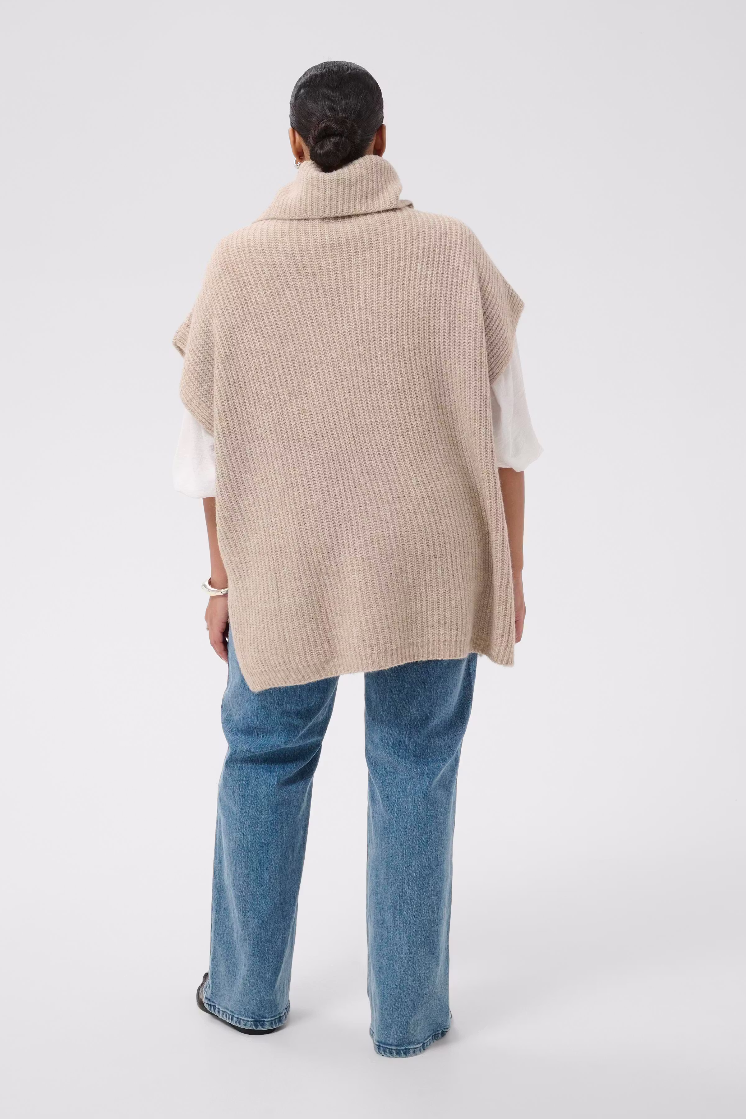 KCmala Poncho LOOKBOOK BACK 10583504-1513051
