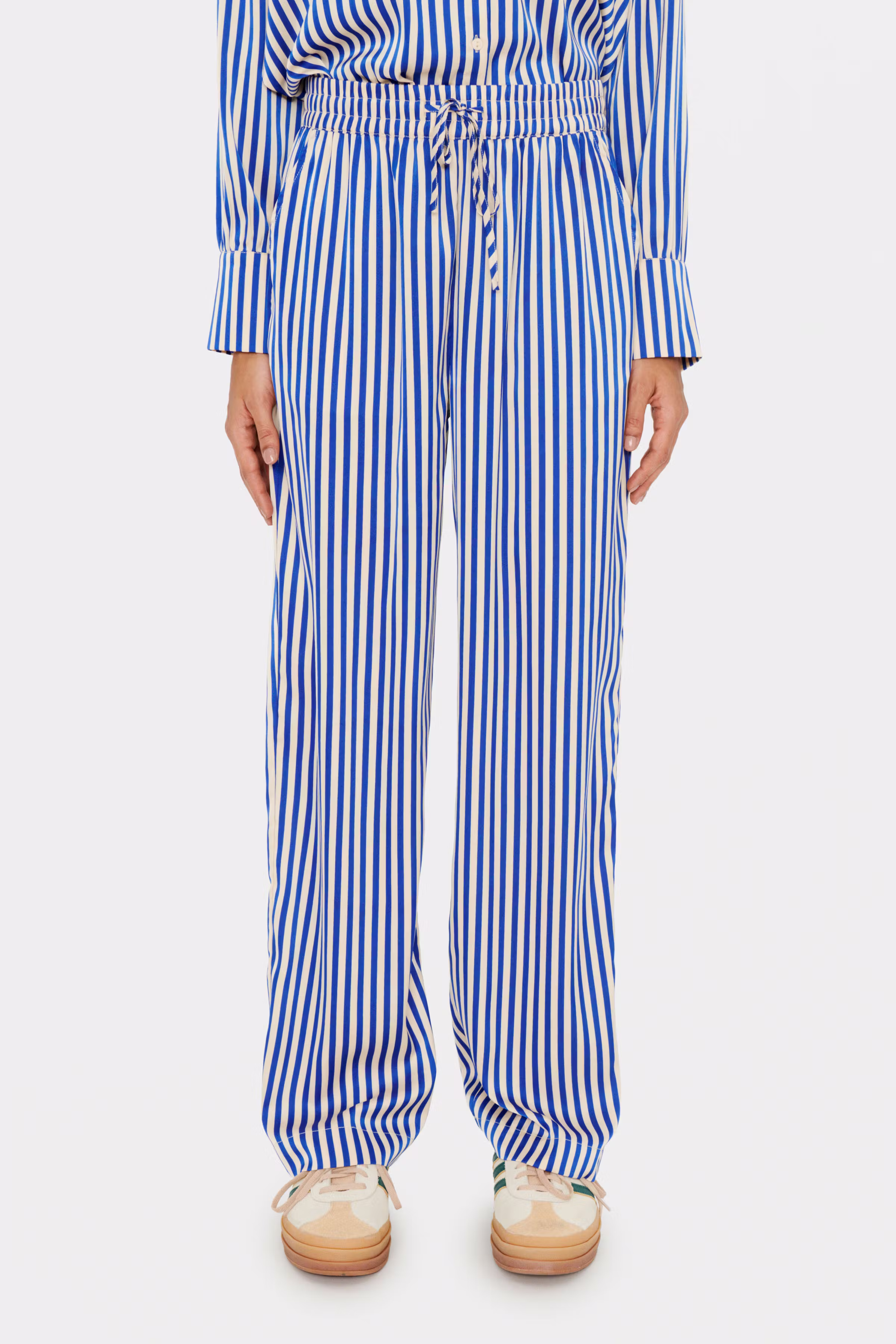 CassiaSZ Broek LOOKBOOK FRONT 30510996-193952