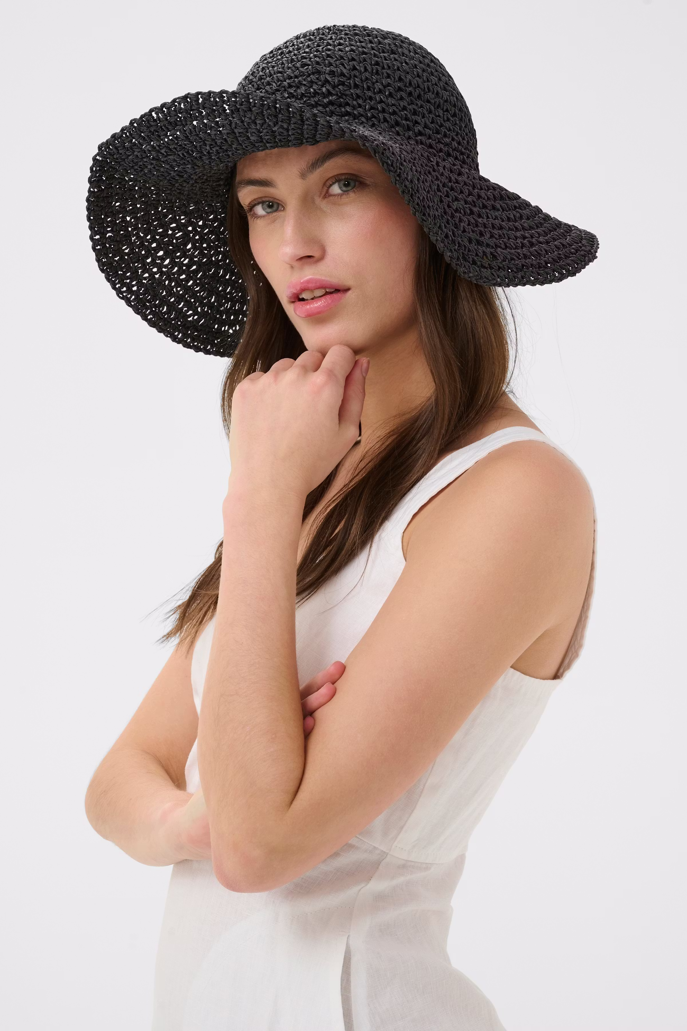 PoulinePW Hatt LOOKBOOK DETAIL 30306884-194008