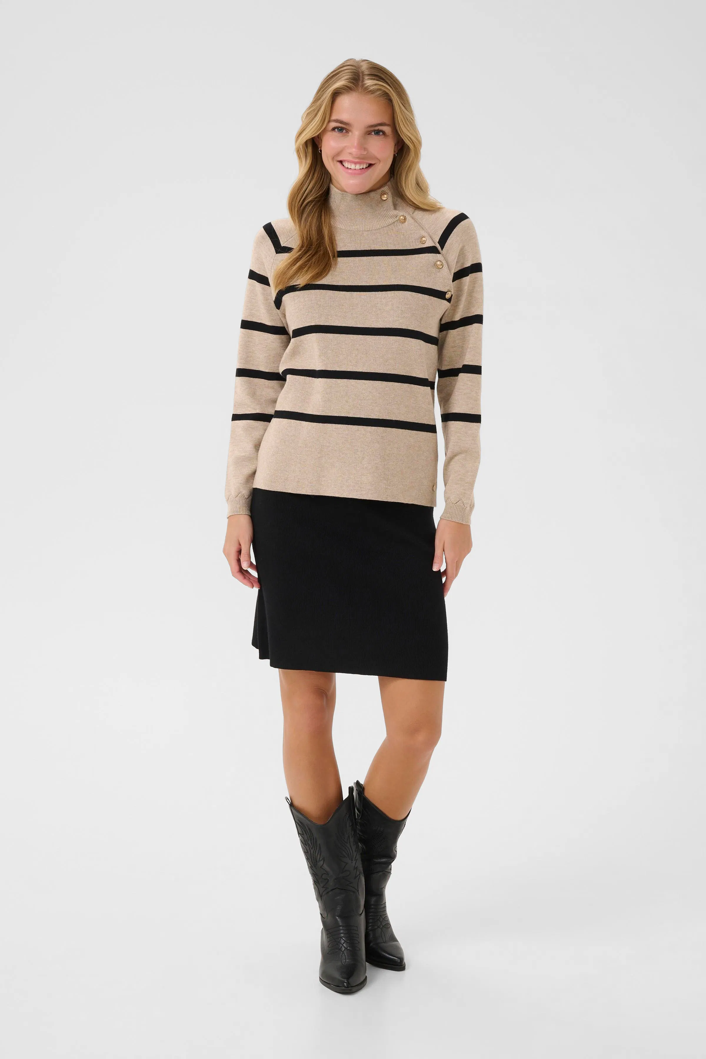 CRDela Pullover LOOKBOOK FRONT 10614314-108331