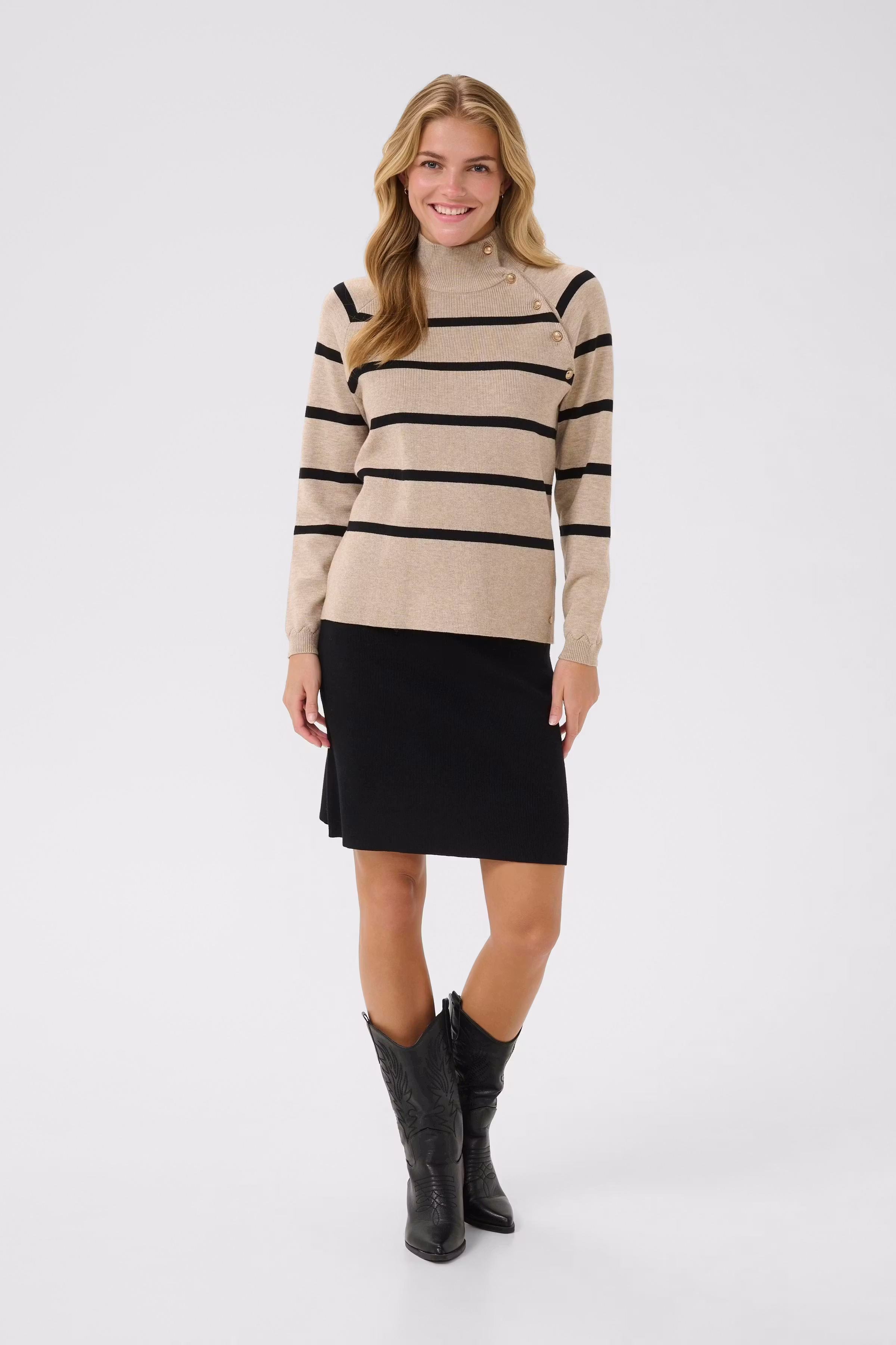 CRDela Pullover LOOKBOOK FRONT 10614314-108331