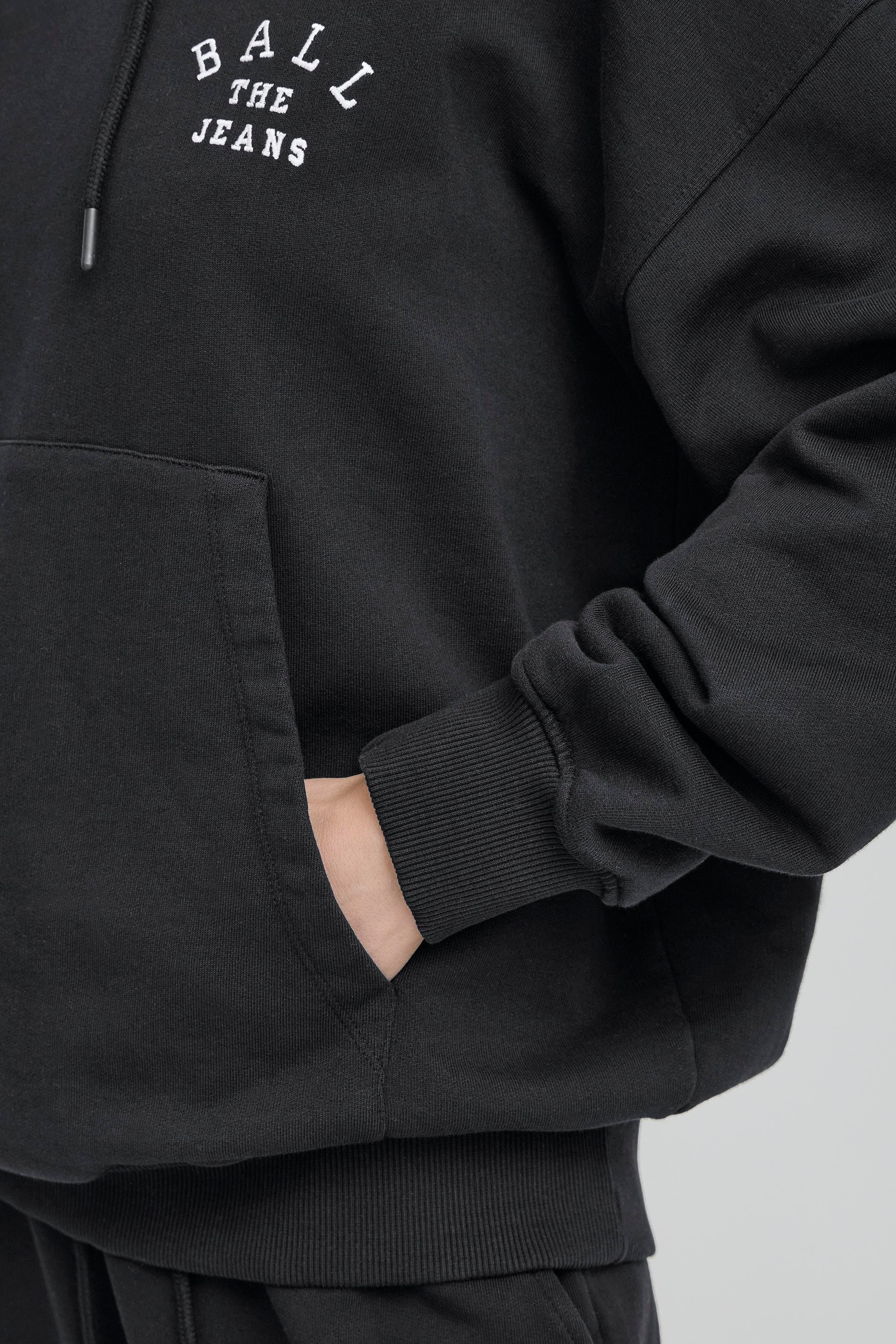 BASAVONA Sweatshirt LOOKBOOK DETAIL 50405150-204005