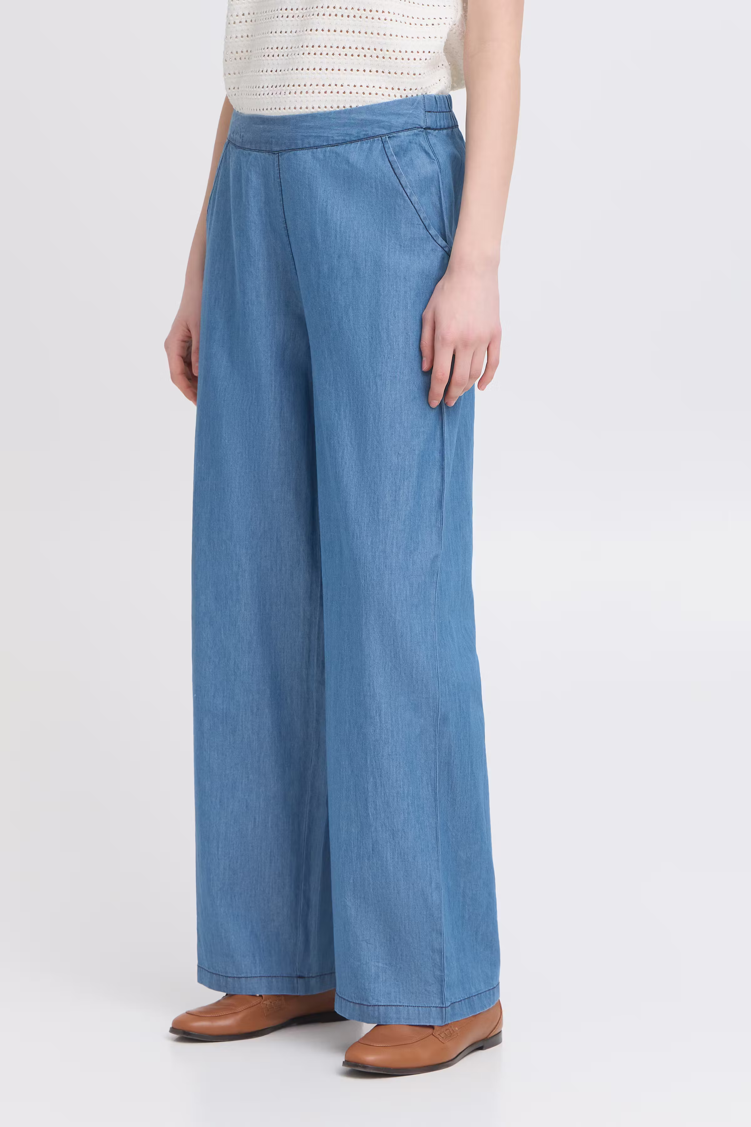 FRLARISSA Hose LOOKBOOK FRONT 20616251-205466