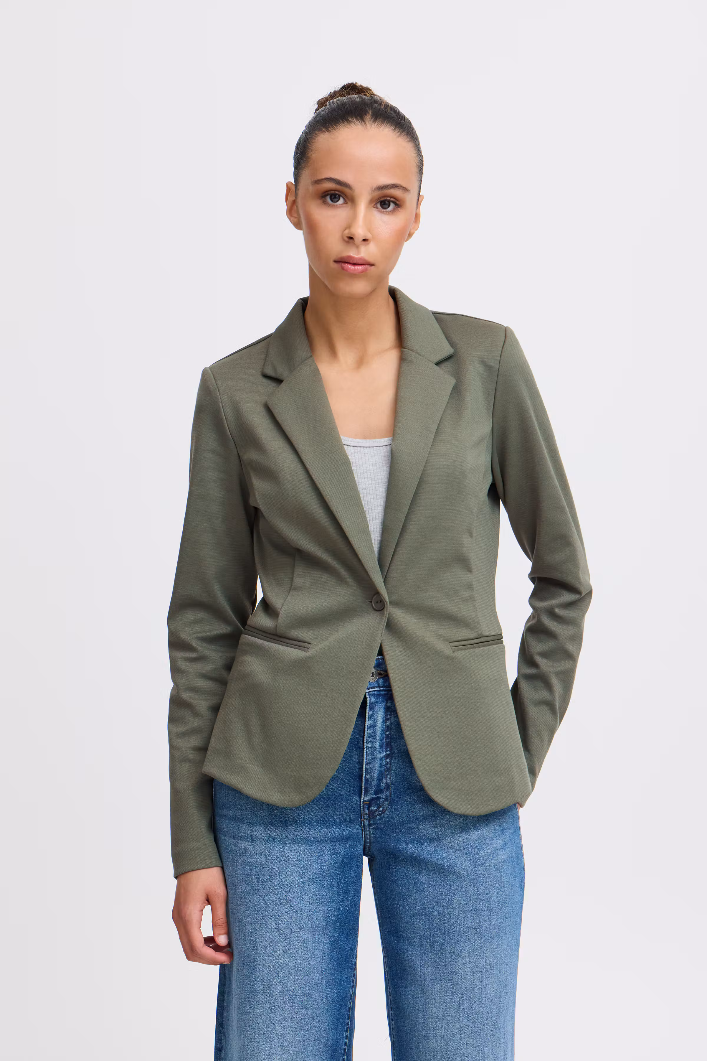 IHKATE Blazer LOOKBOOK FRONT 20101801-190309
