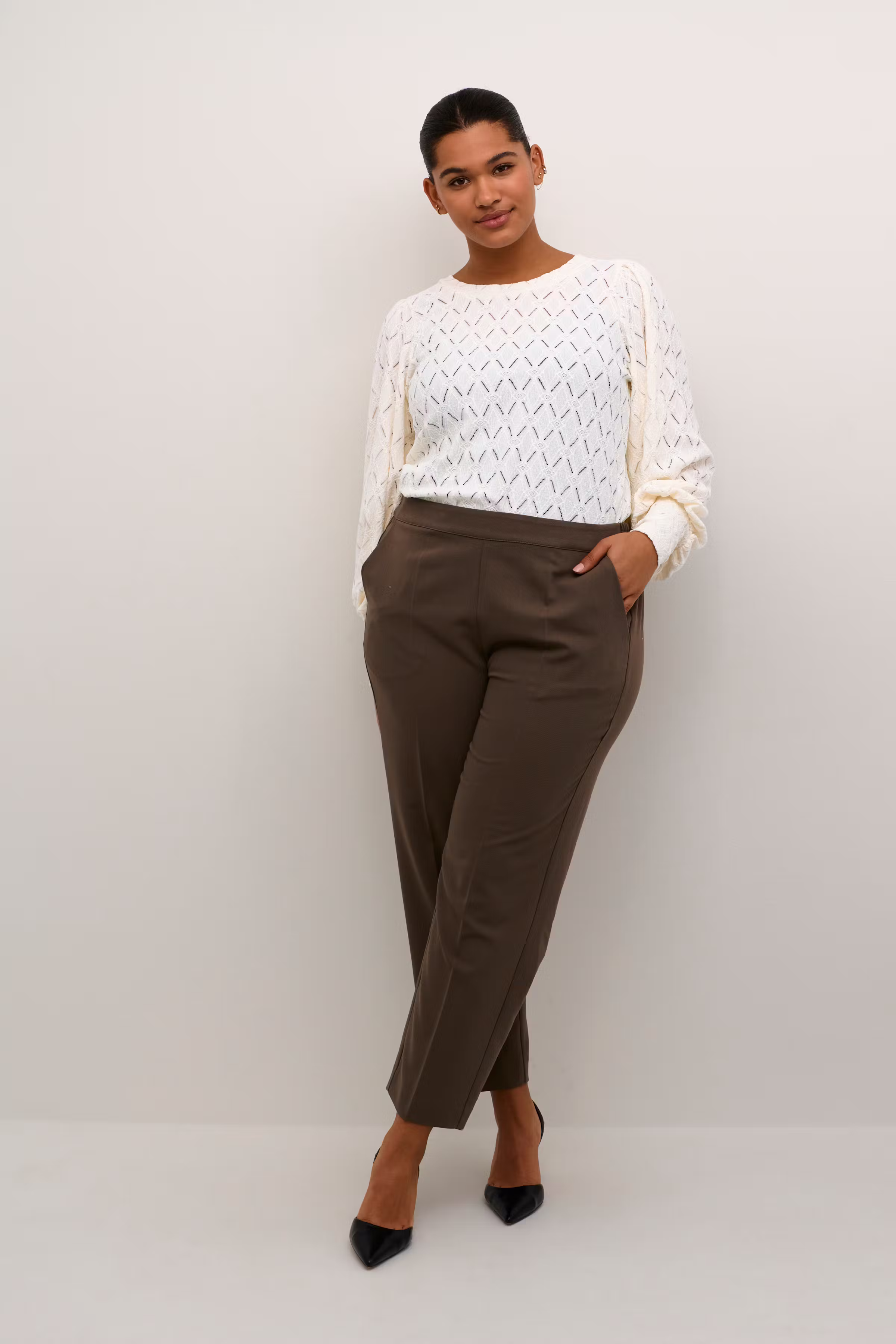 KCtina Blouse LOOKBOOK FRONT 10582642-110602