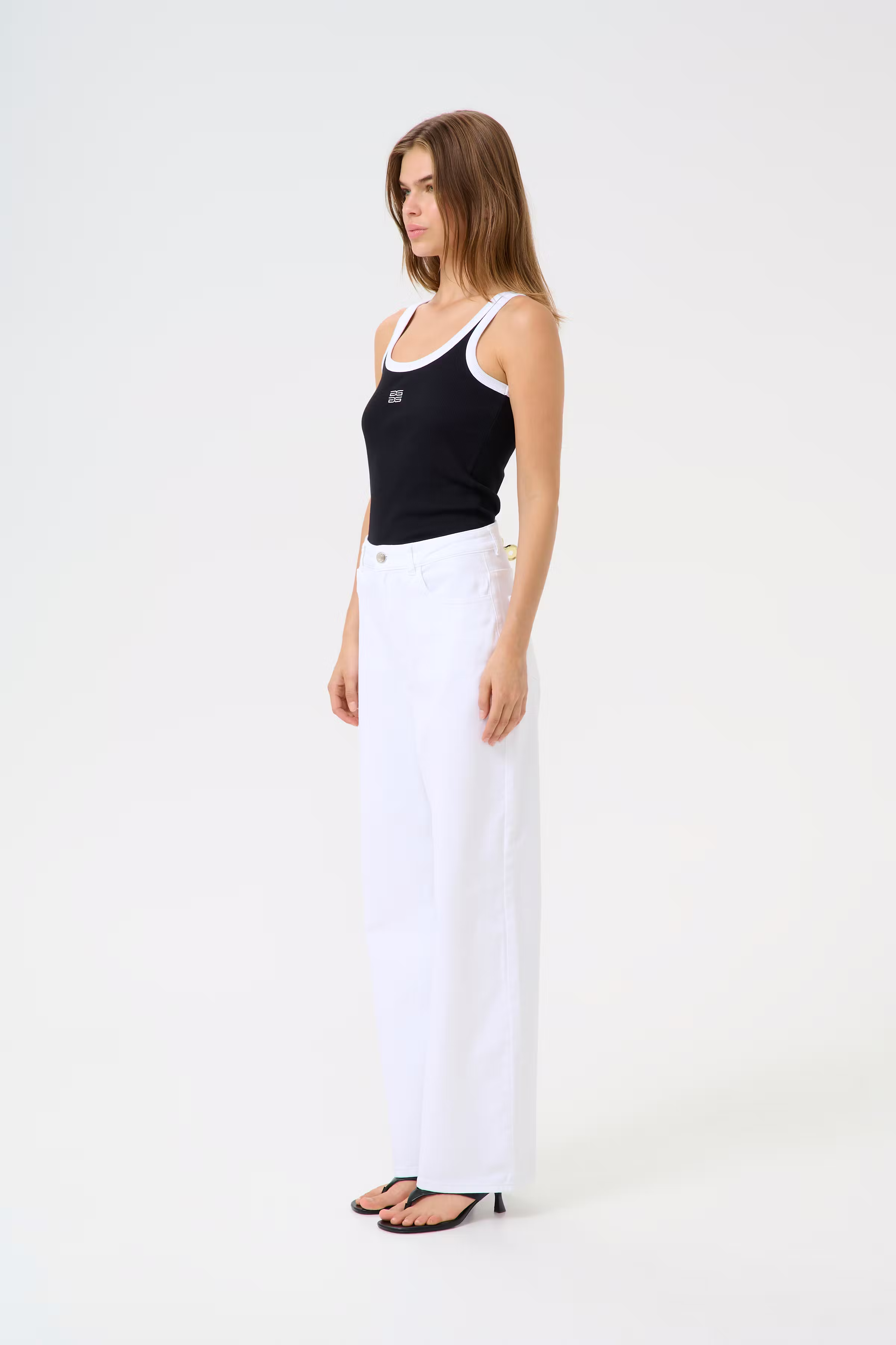 GZzolina Jeans LOOKBOOK FRONT 10910265-105805