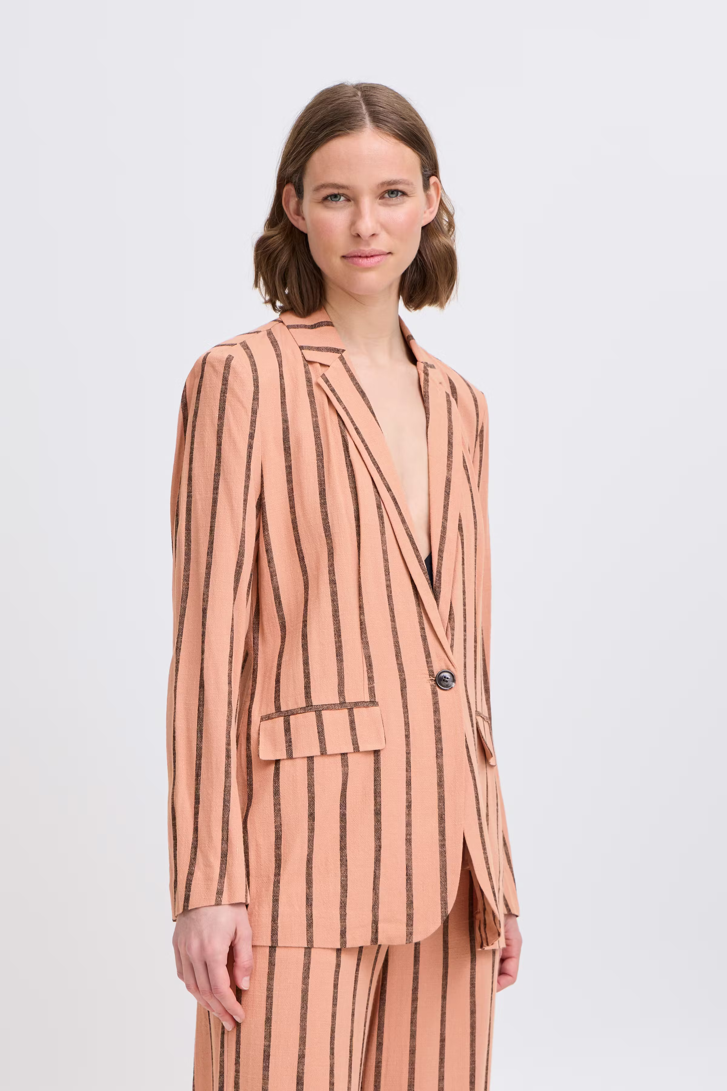 BYJOHANNA Blazer LOOKBOOK FRONT 20816741-204684