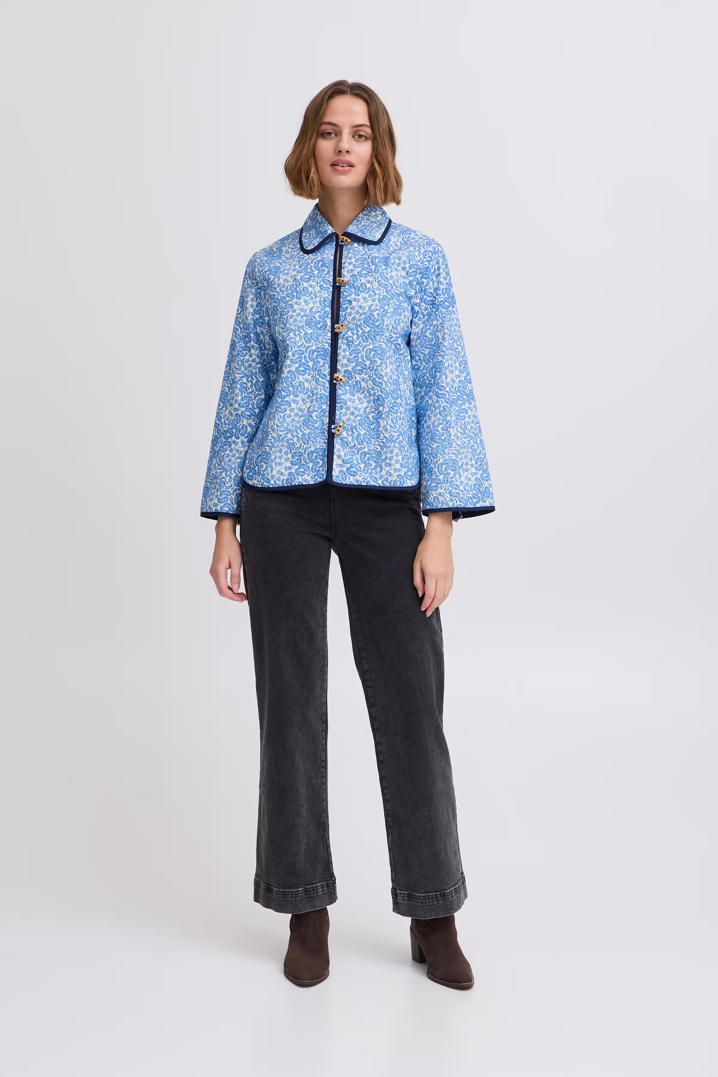 IRVIENNA Blazer LOOKBOOK FRONT 20122194-194056