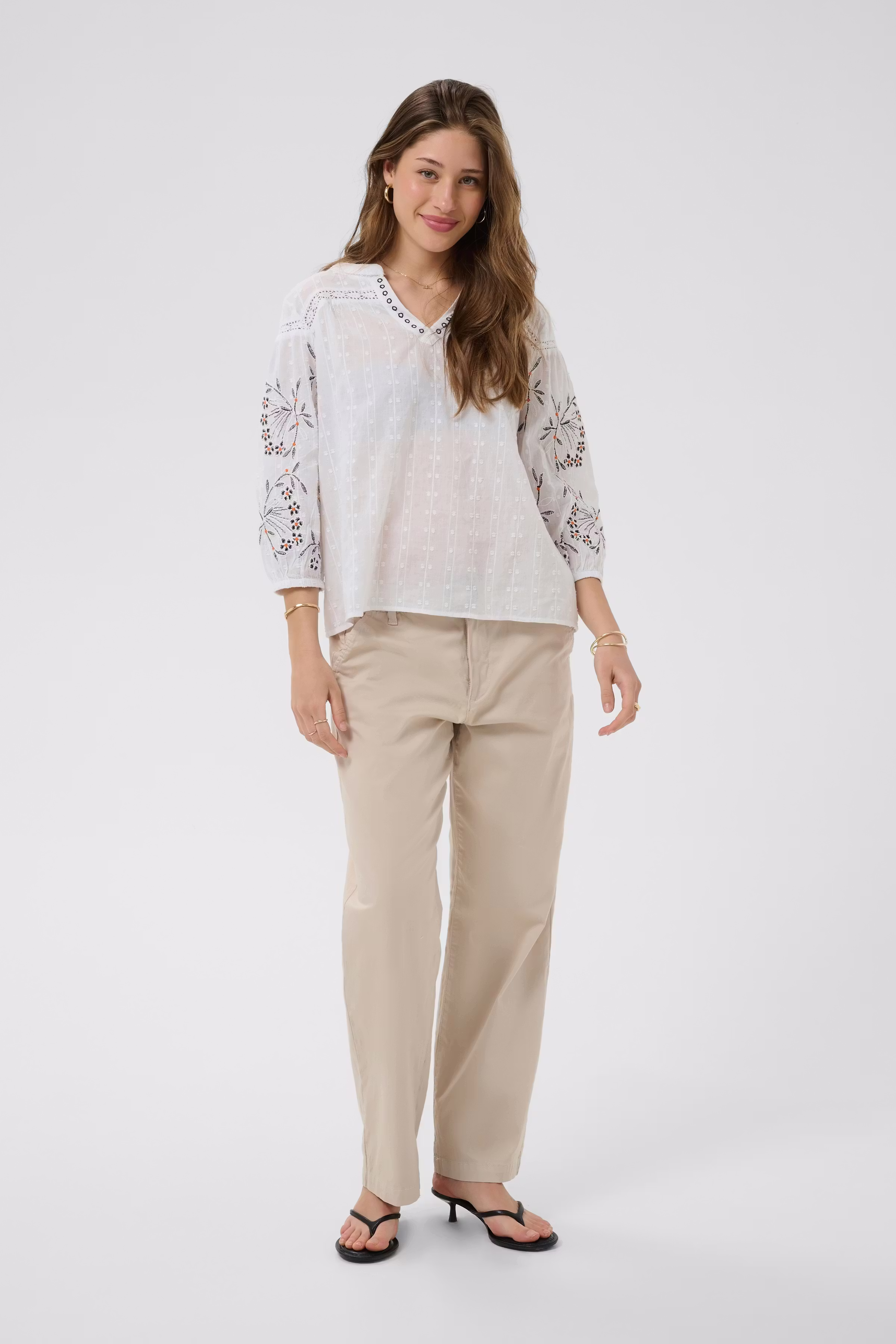 CRSereni Blouse LOOKBOOK FRONT 10615060-110602