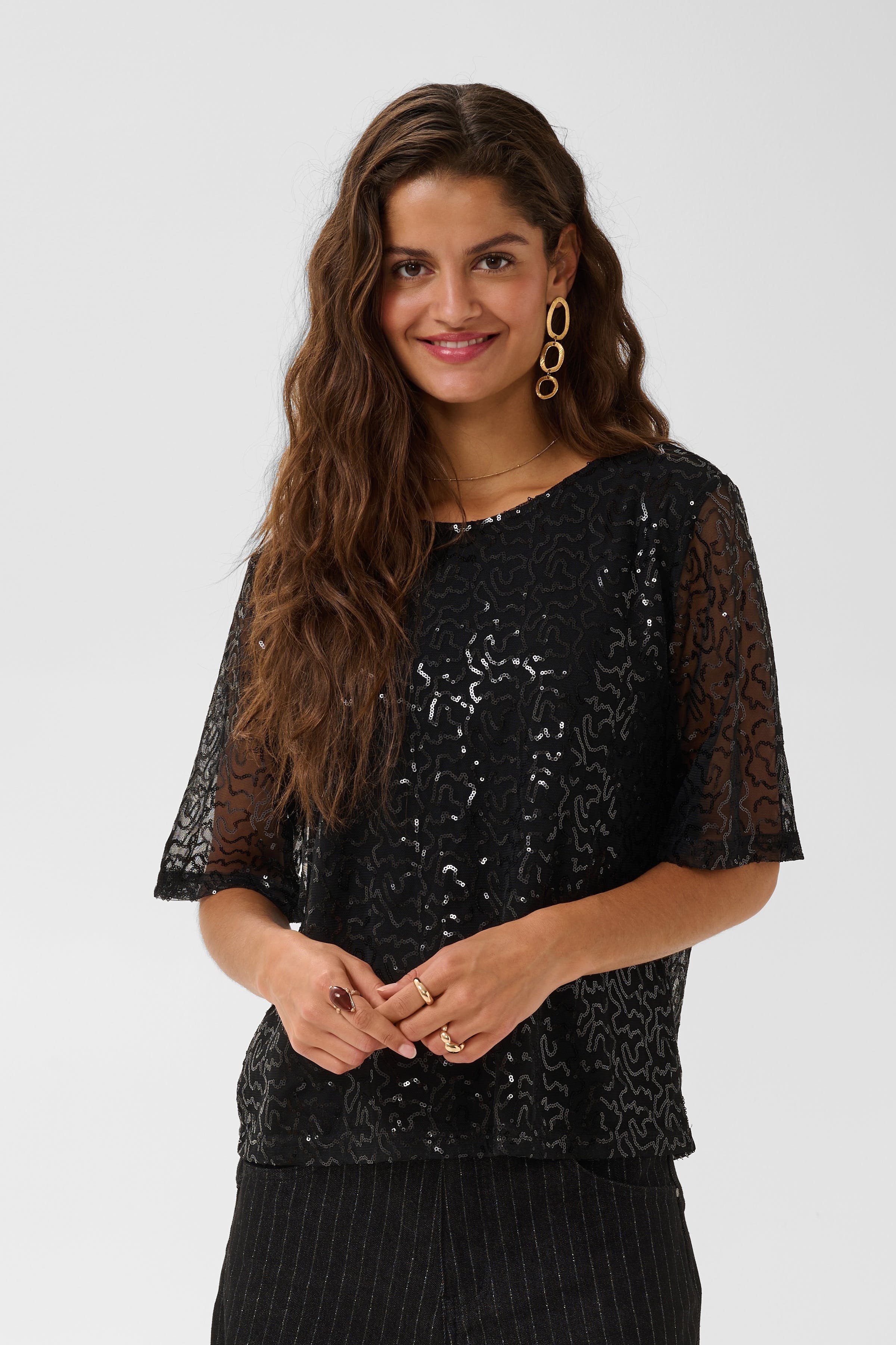CRShima Blouse LOOKBOOK FRONT 10615622-100120