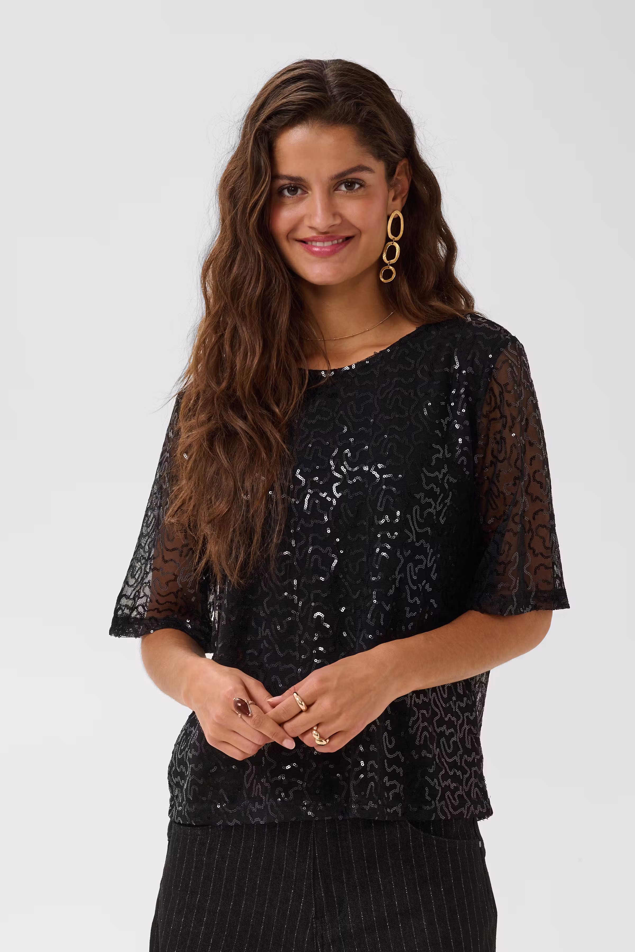 CRShima Blouse LOOKBOOK FRONT 10615622-100120
