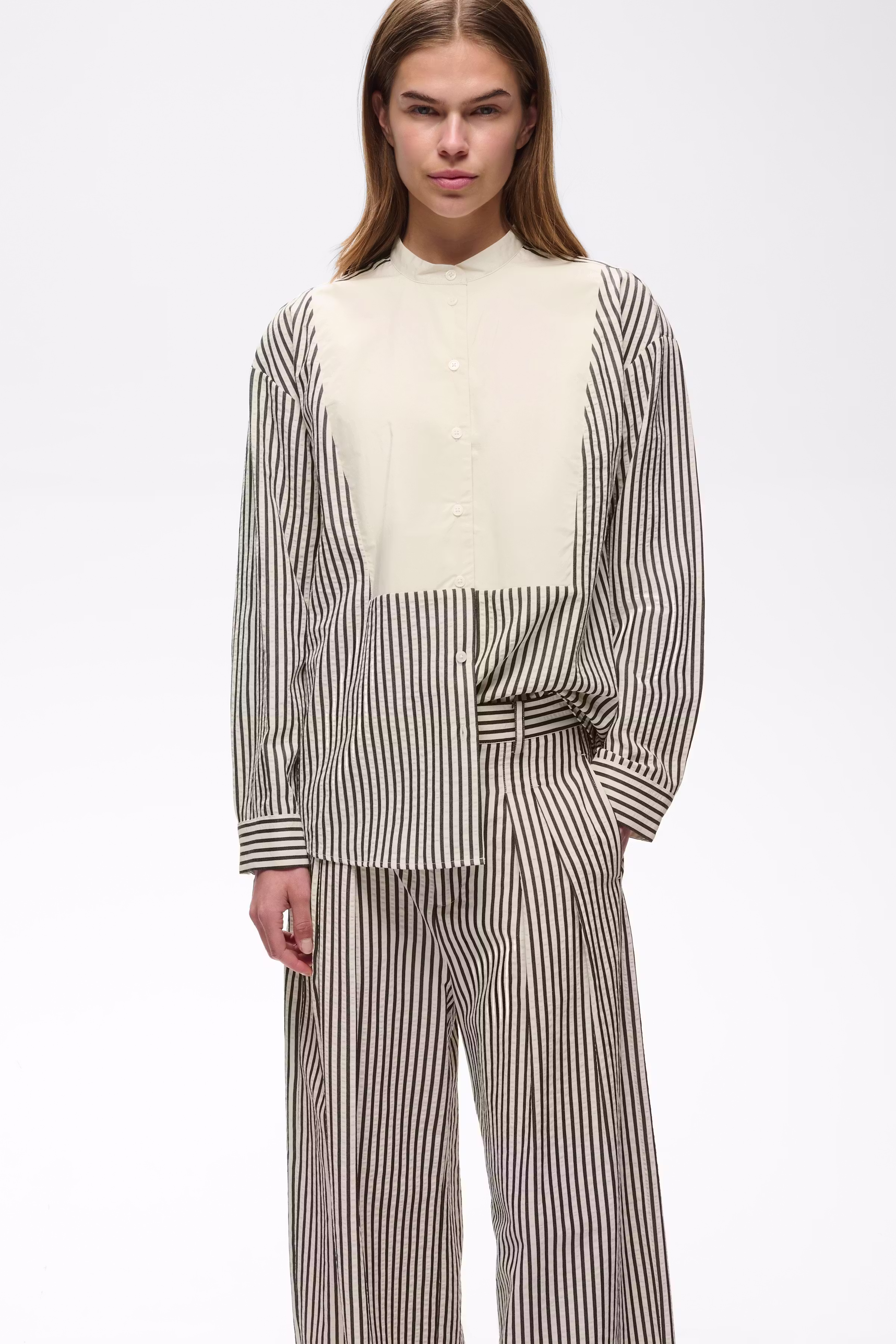 GARBOIW Trousers LOOKBOOK DETAIL 30112624-900009166