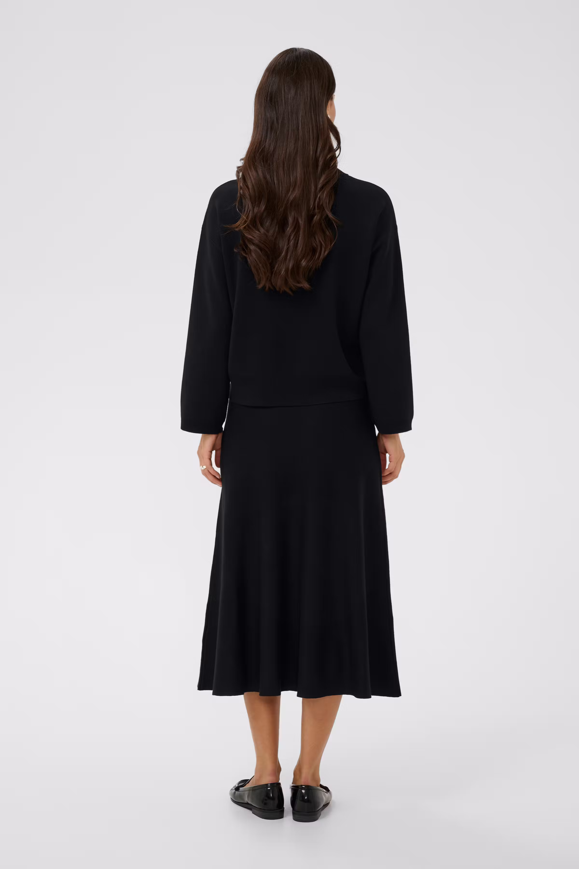 KAmalina Pullover LOOKBOOK BACK 10511110-100121