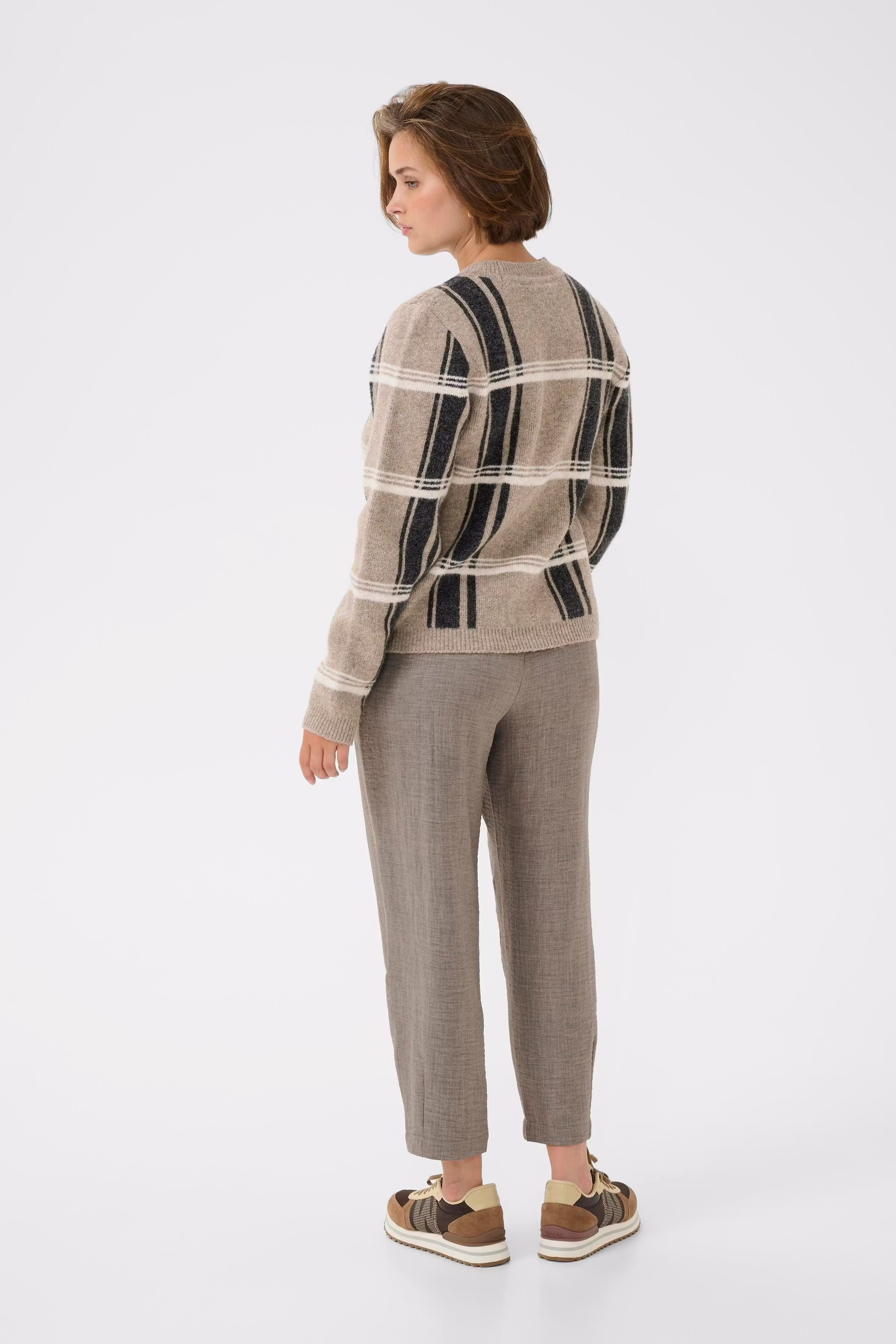 BPamelia Pullover LOOKBOOK BACK 40200062-109118