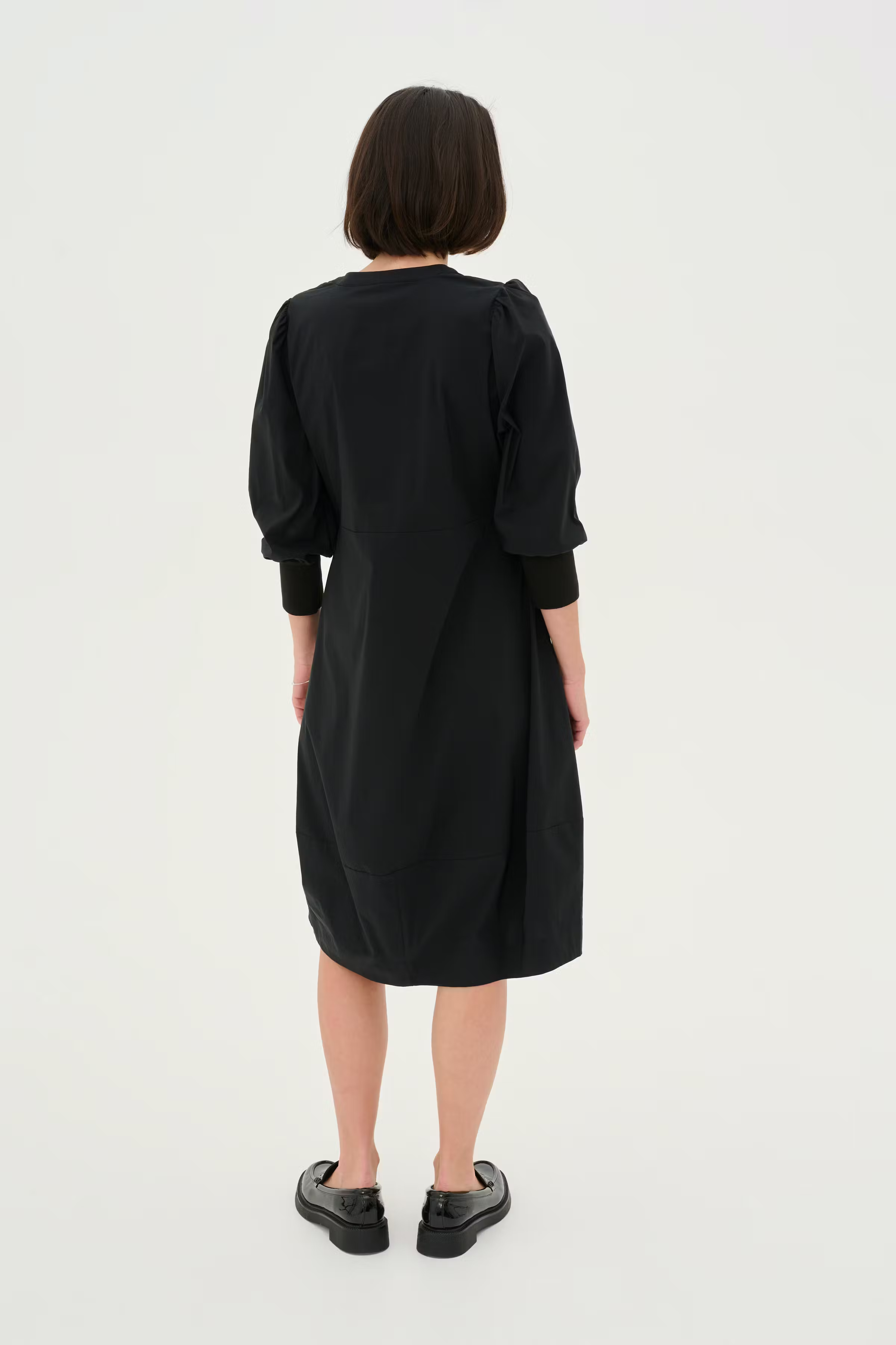 CUantoinett Kjole med 3/4 ærmer LOOKBOOK BACK 50110059-500012