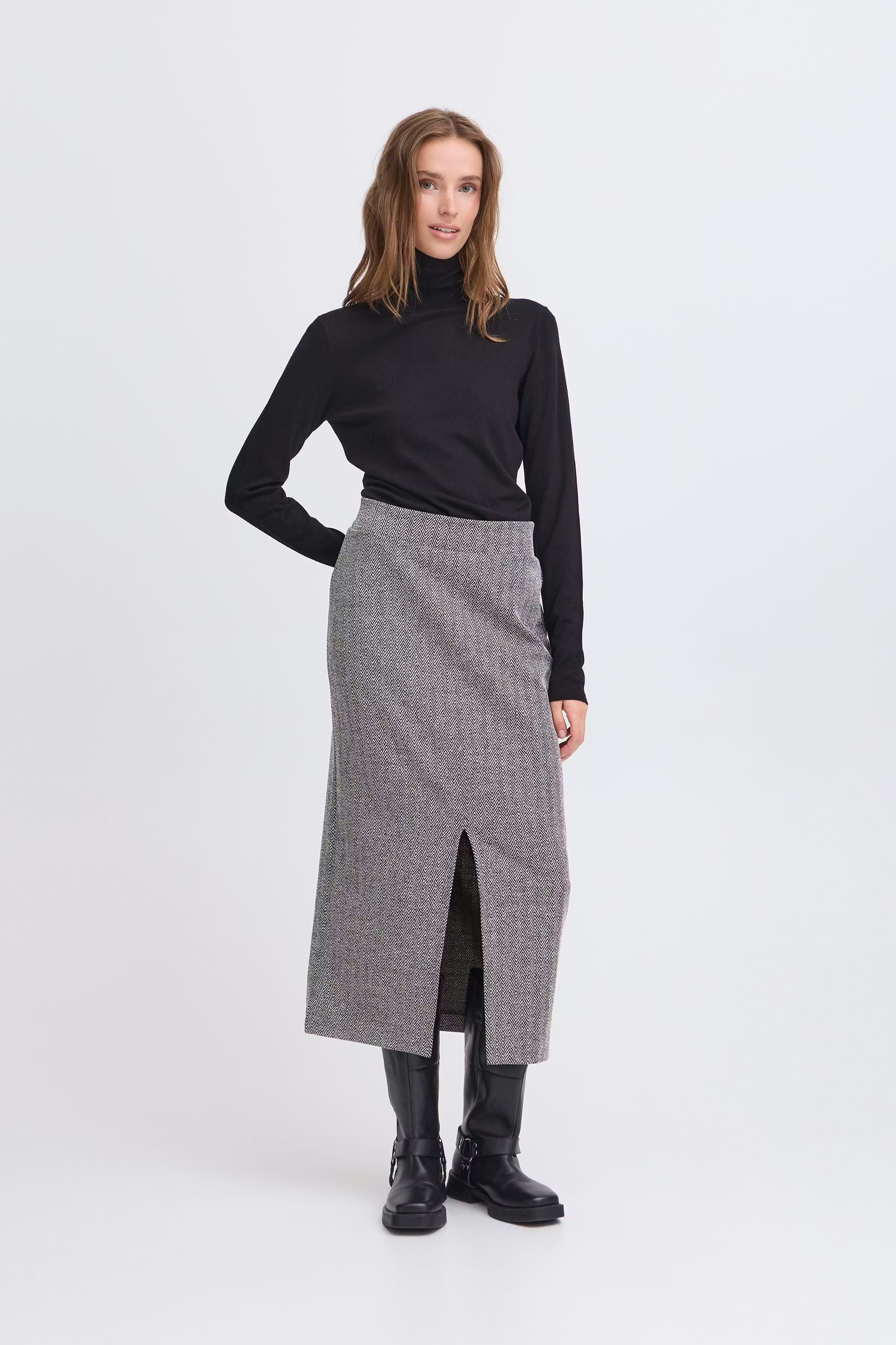 IHKATE Skirt LOOKBOOK FRONT 20122404-203523