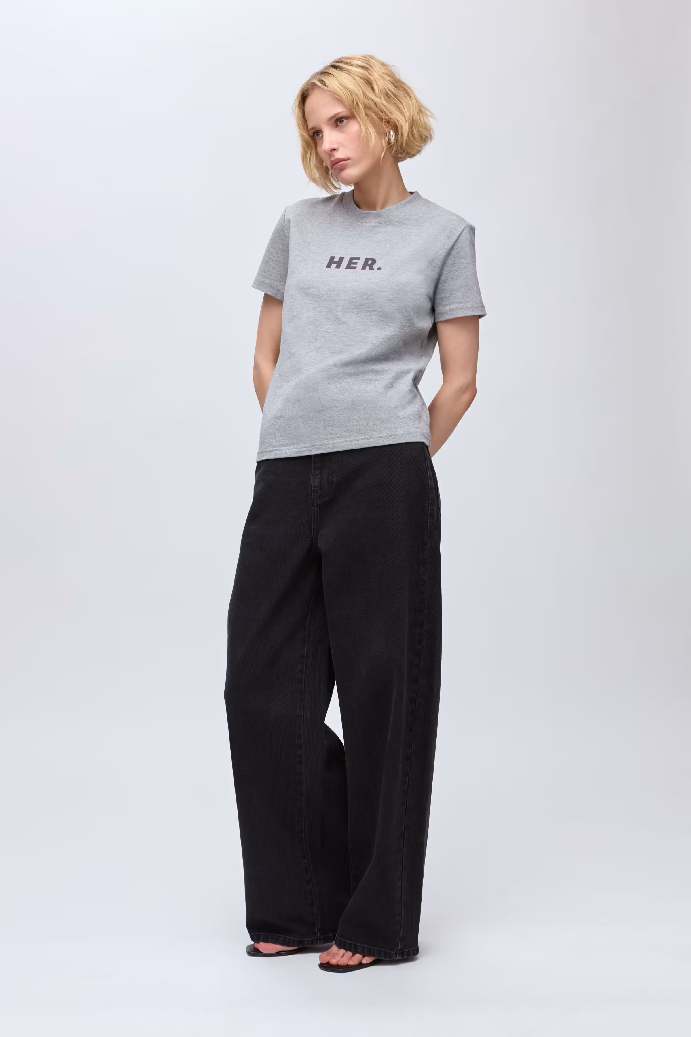 IOFenix T-shirt LOOKBOOK FRONT 30600108-GY954