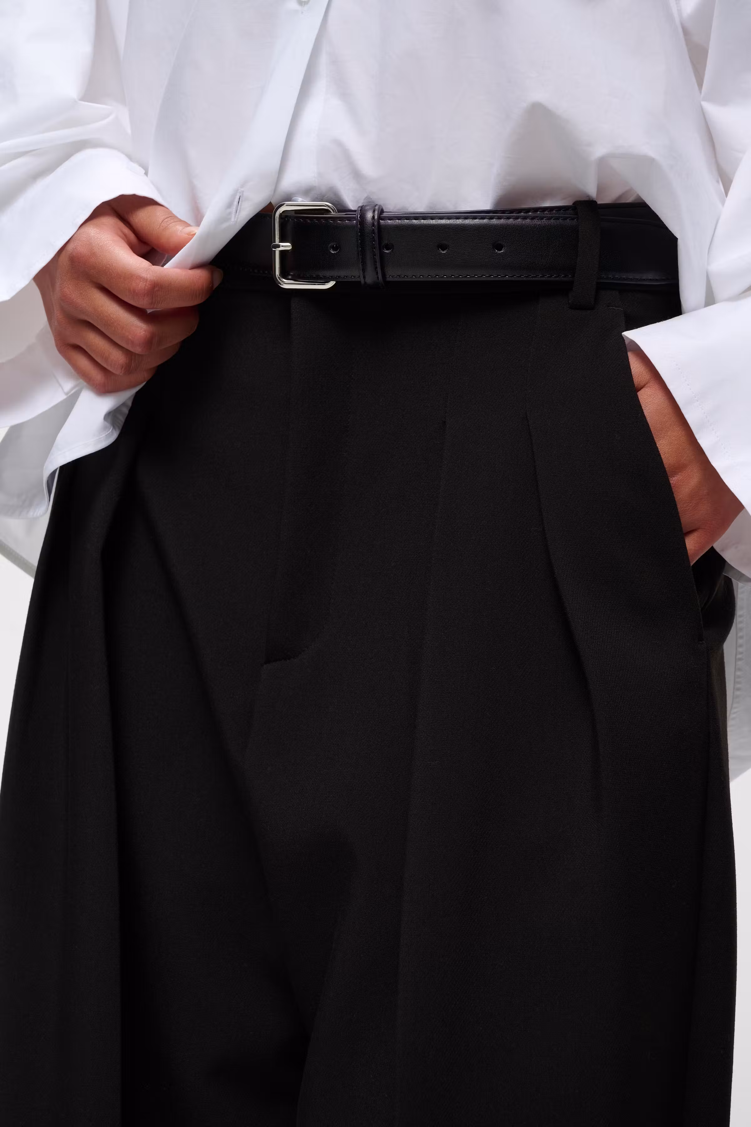 CASSIEHIW Byxor LOOKBOOK DETAIL 30112901-194008