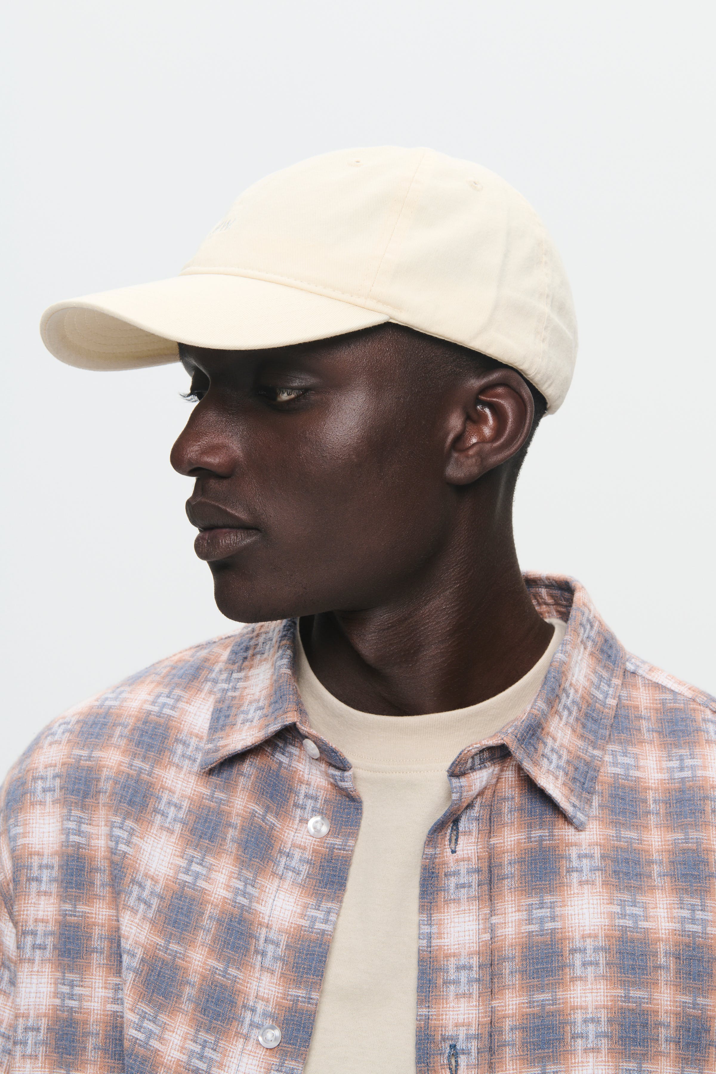 WWLow Cap LOOKBOOK DETAIL 30251367-110104